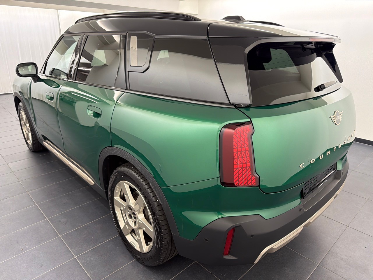 MINI Countryman D-showroom-element-1