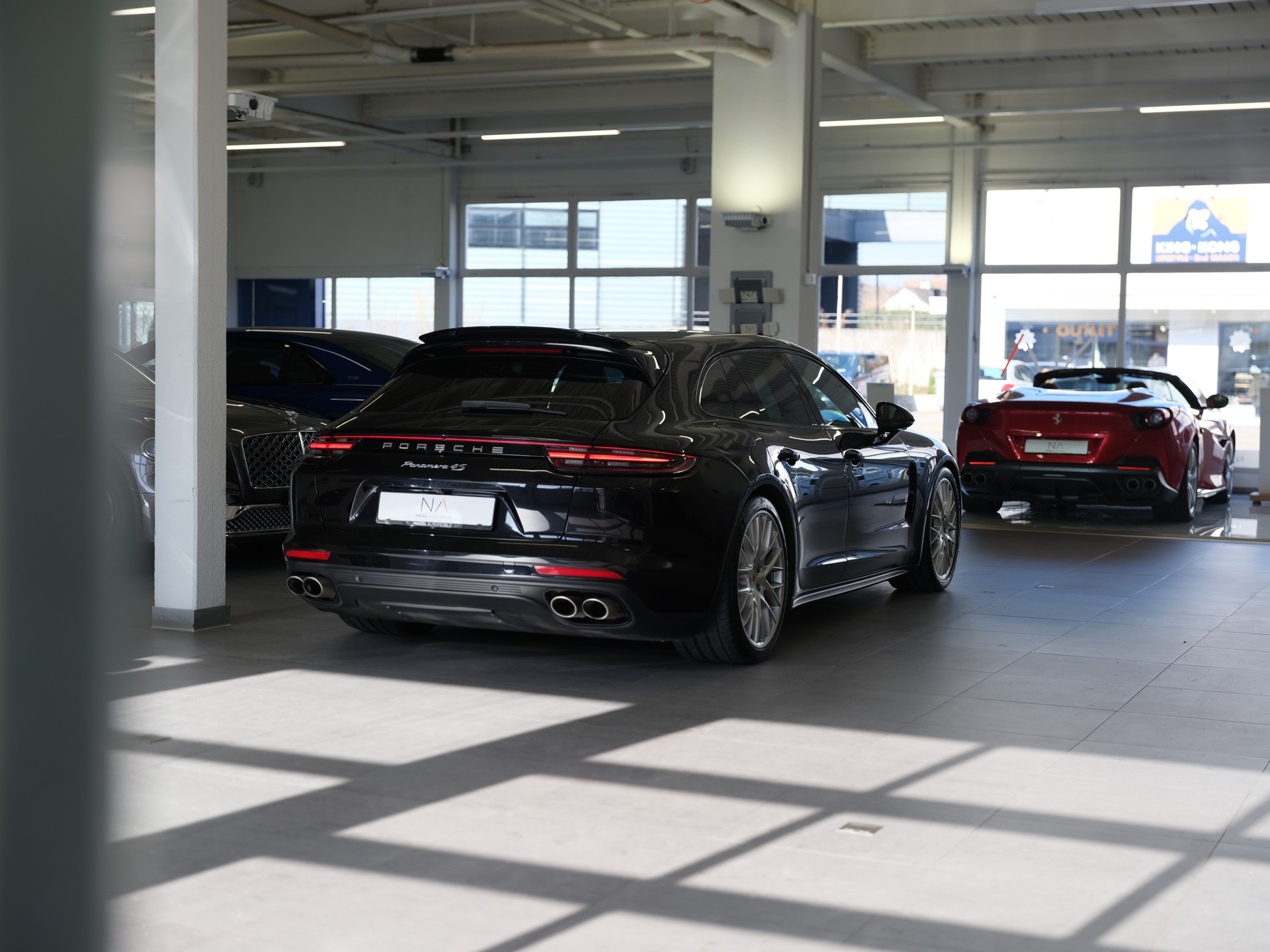 PORSCHE Panamera 4S PDK *Panorama* *Sport Chrono Paket* *Leder Interieur*-image-12