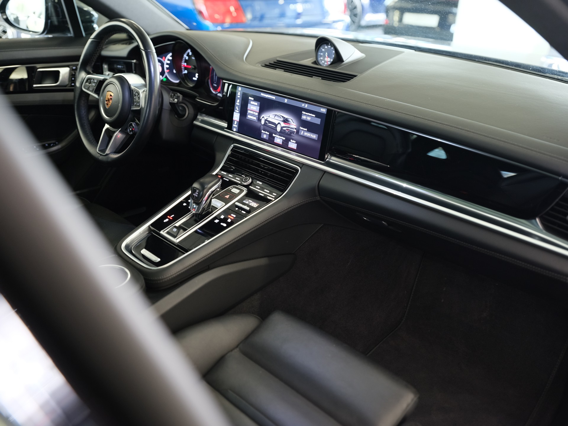 PORSCHE Panamera 4S PDK *Panorama* *Sport Chrono Paket* *Leder Interieur*-image-15
