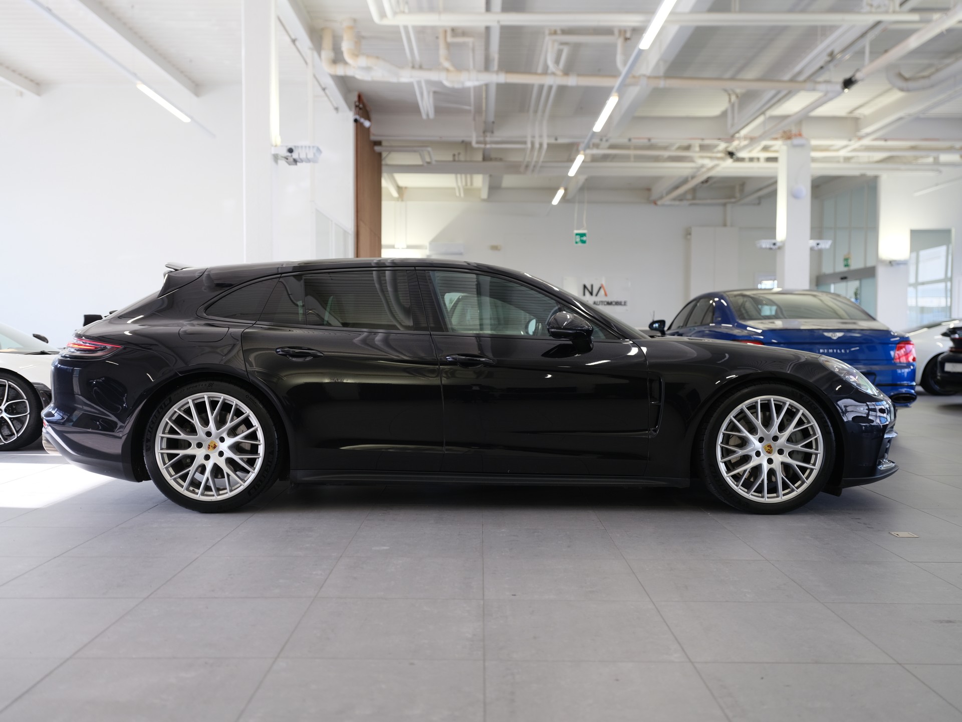 PORSCHE Panamera 4S PDK *Panorama* *Sport Chrono Paket* *Leder Interieur*-image-6