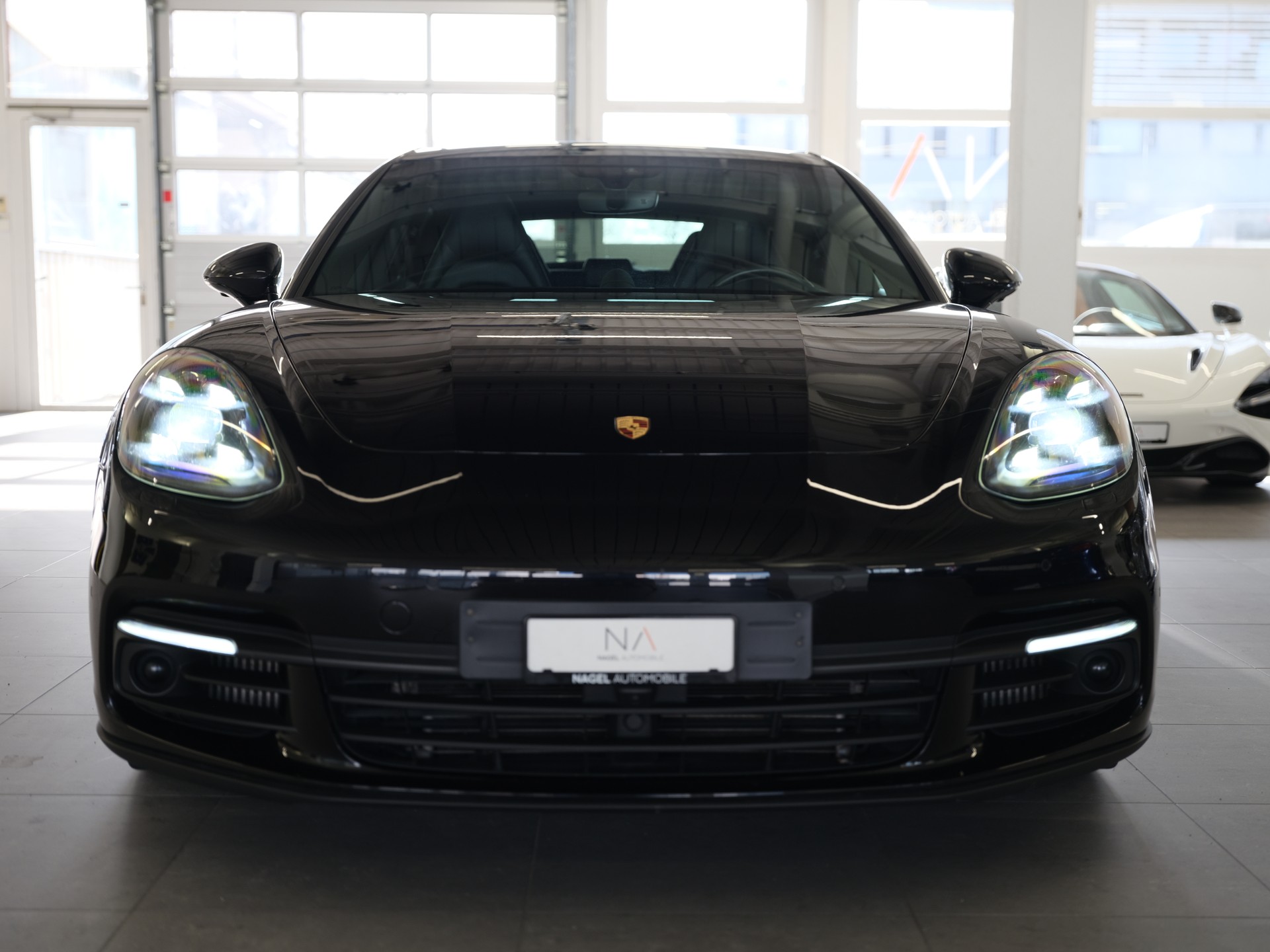 PORSCHE Panamera 4S PDK *Panorama* *Sport Chrono Paket* *Leder Interieur*-image-2