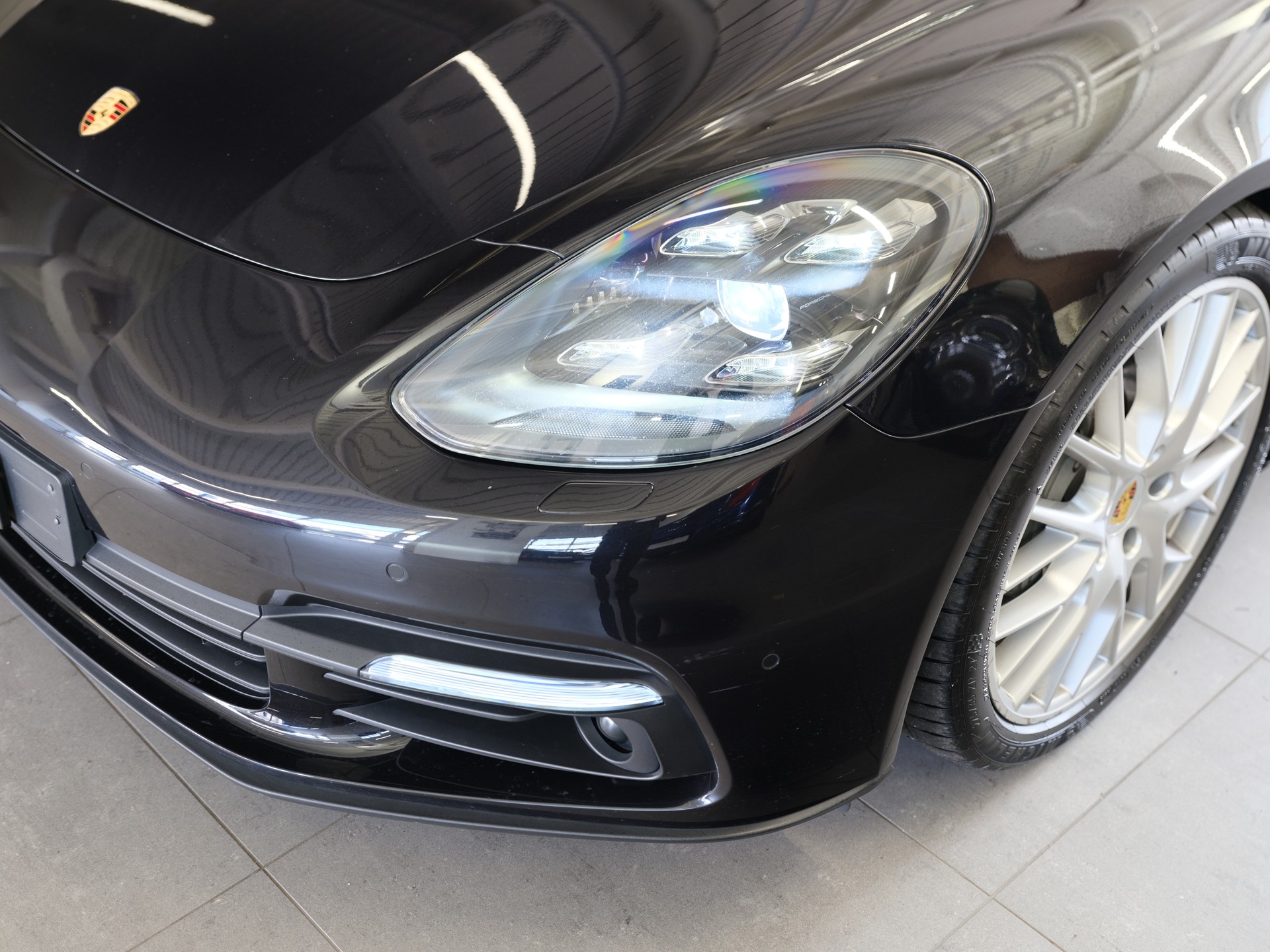 PORSCHE Panamera 4S PDK *Panorama* *Sport Chrono Paket* *Leder Interieur*-image-9