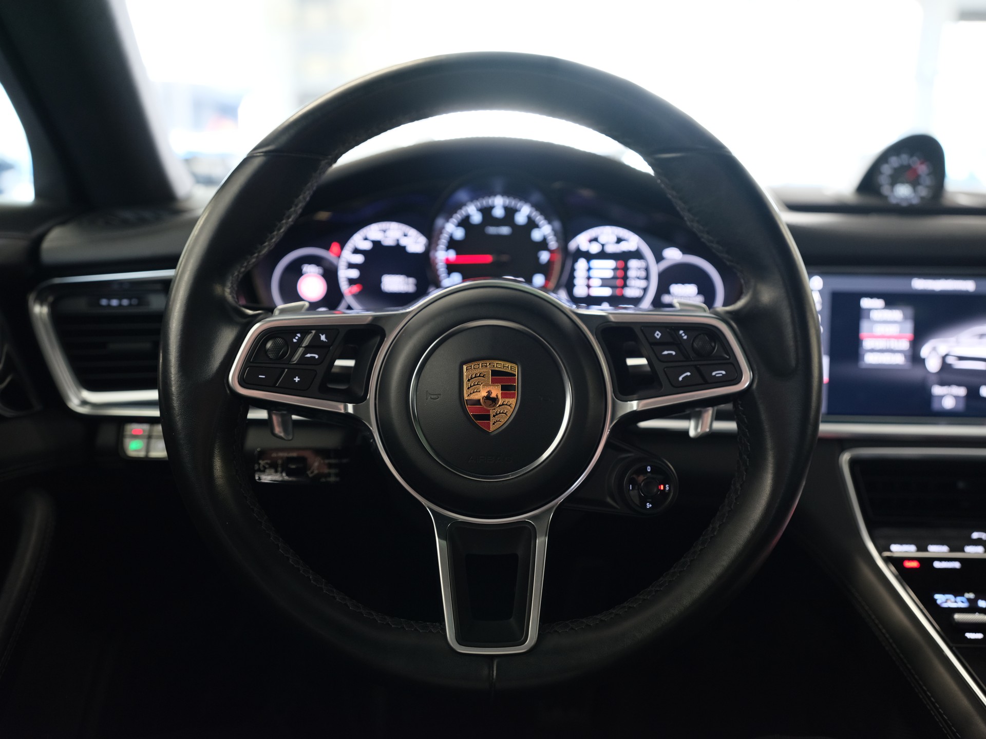 PORSCHE Panamera 4S PDK *Panorama* *Sport Chrono Paket* *Leder Interieur*-image-16