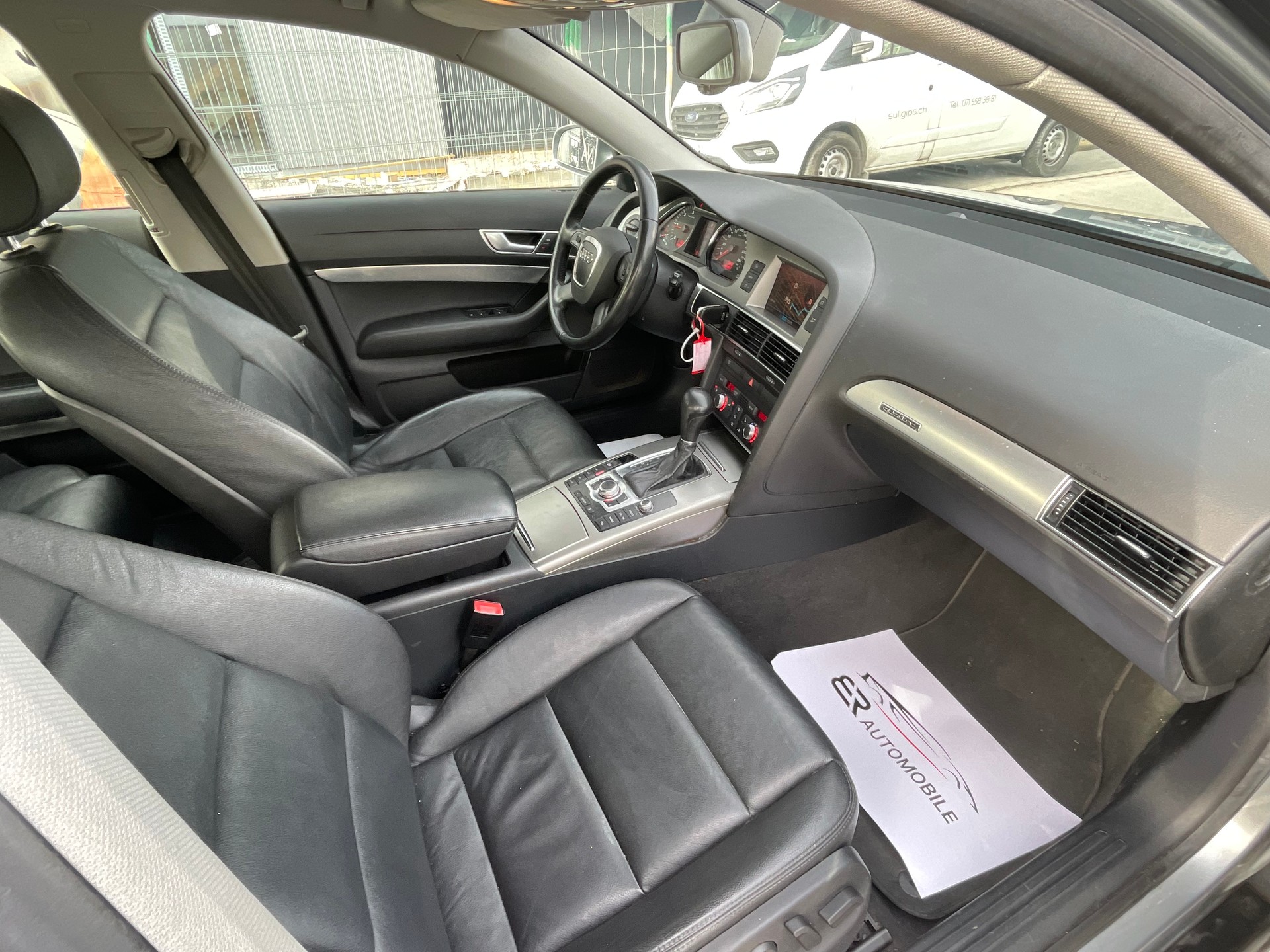 AUDI A6 Avant 3.0 V6 TDI quattro-image-9