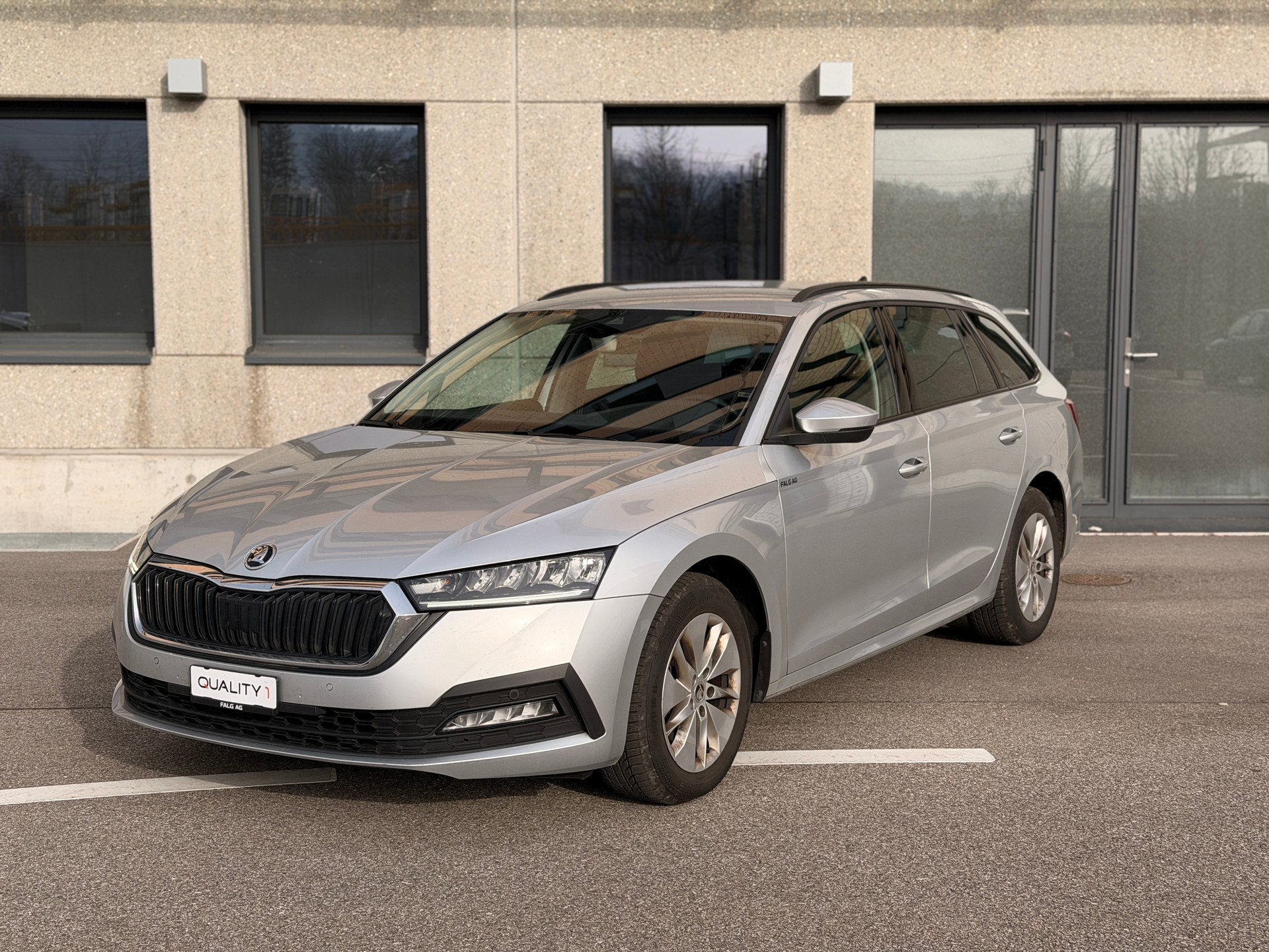 SKODA Octavia Combi 2.0 TDI DSG Ambition 4x4