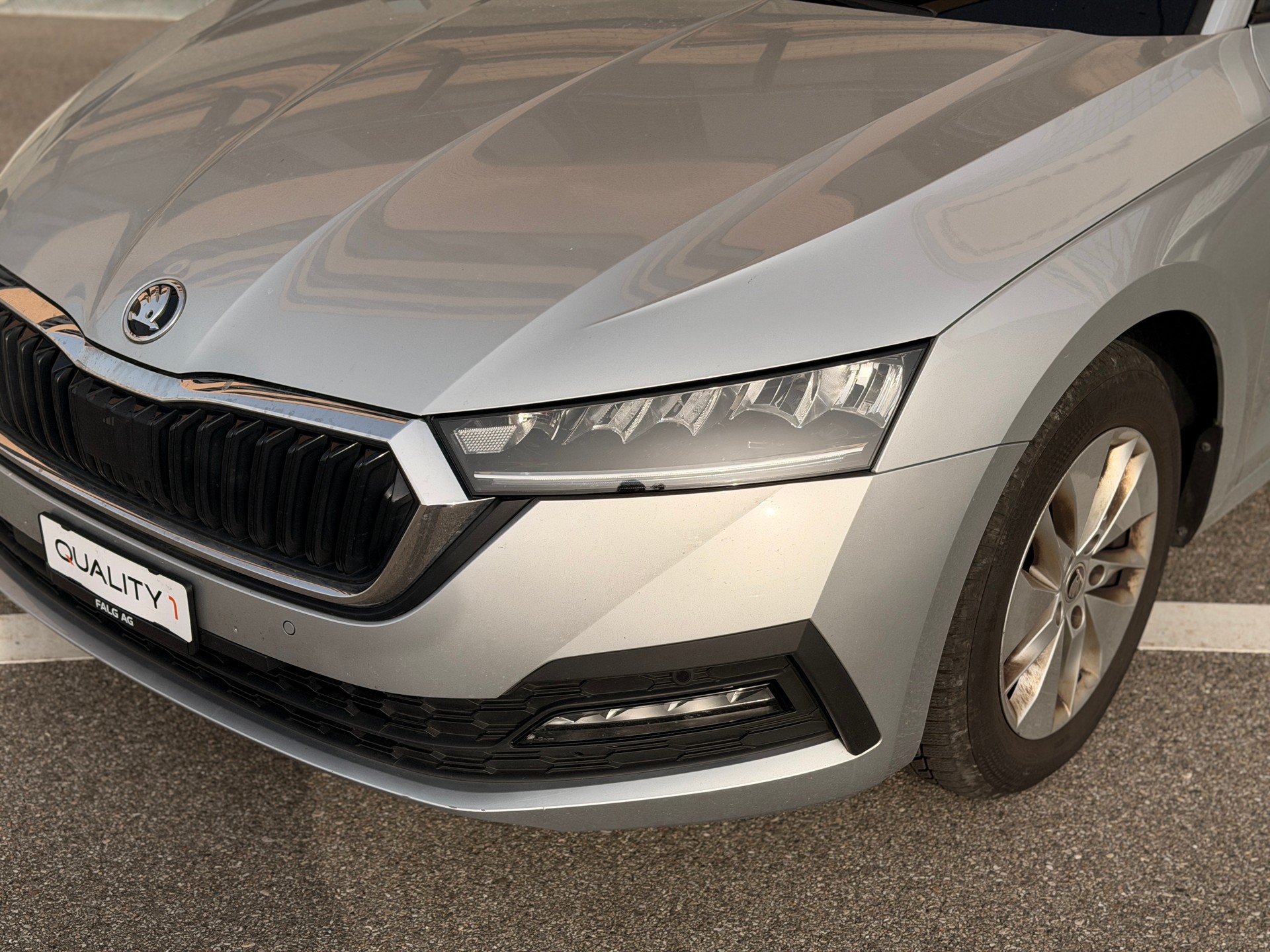 SKODA Octavia Combi 2.0 TDI DSG Ambition 4x4-image-7
