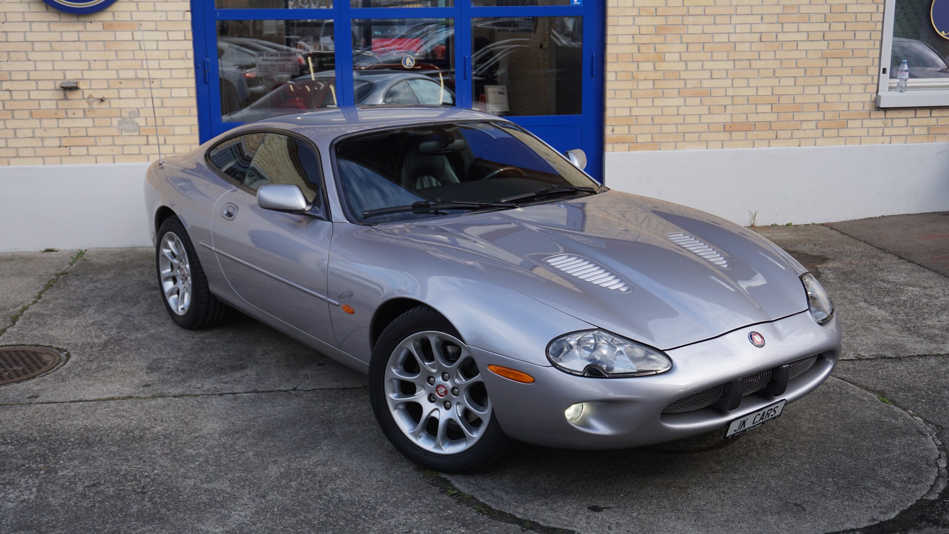 JAGUAR XKR S/C-image-2