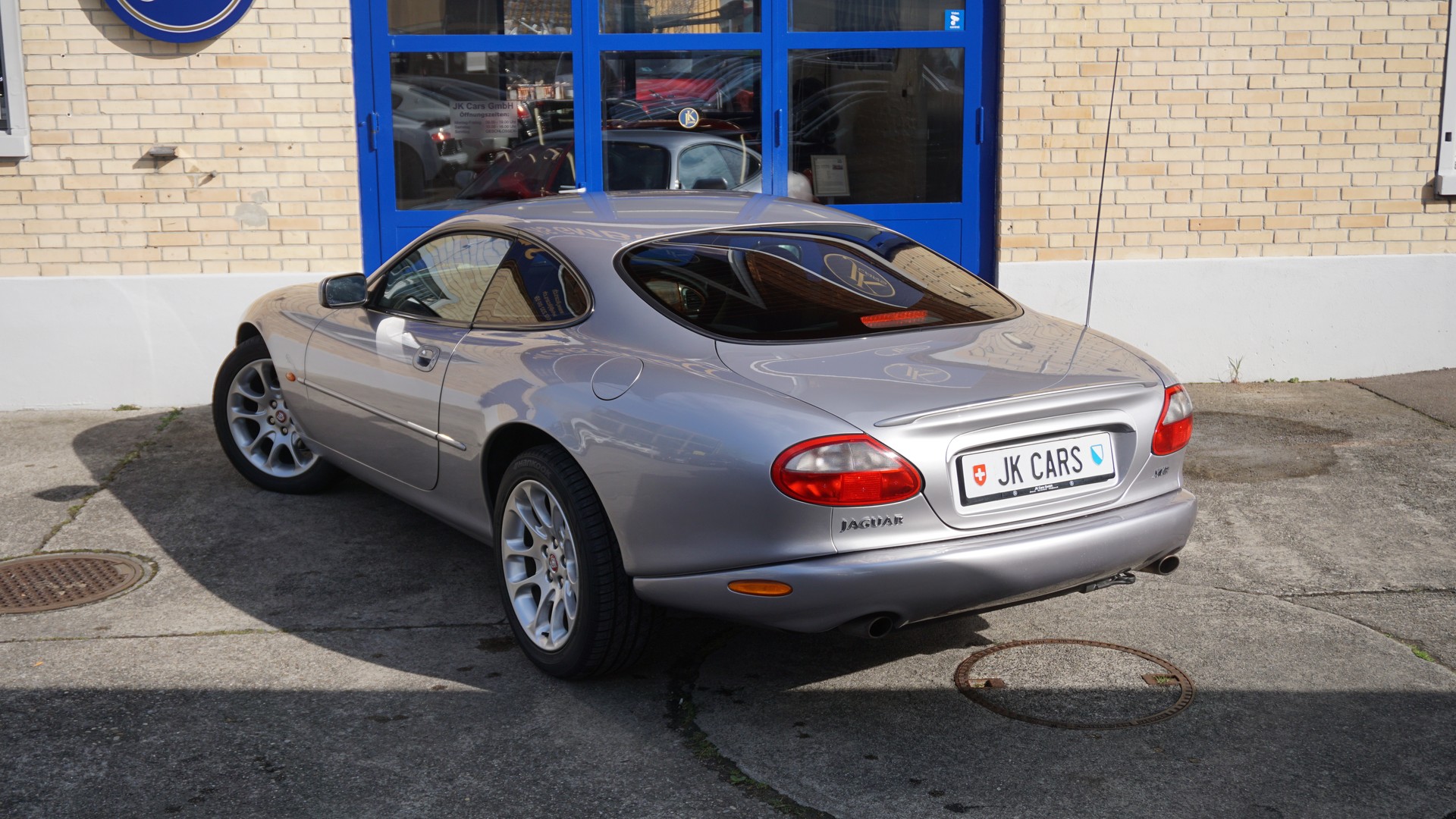JAGUAR XKR S/C-image-9