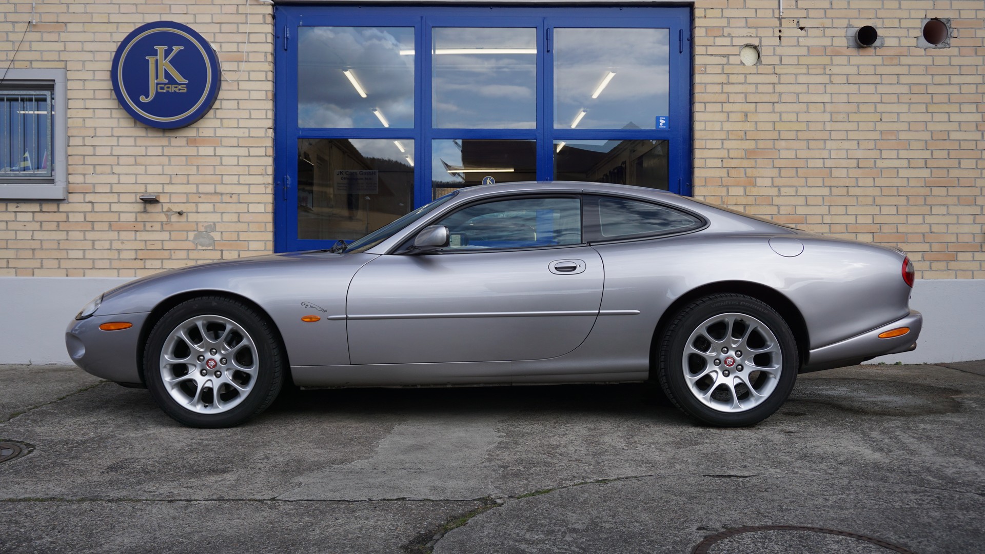 JAGUAR XKR S/C-image-4