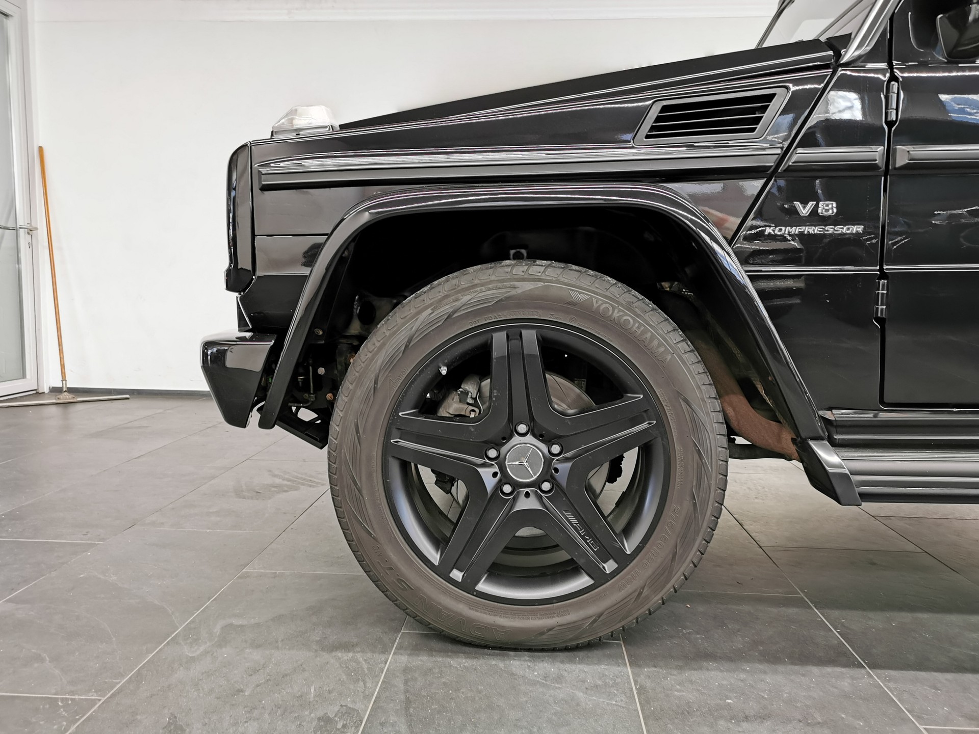 MERCEDES-BENZ G 55 AMG Automatic ALL BLACK LAST EDITION DESIGNO 507 PS 2011 CH-AUTO STANDHEIZUNG OBSIDIANSCHWARZ KLASSIKER!-image-15