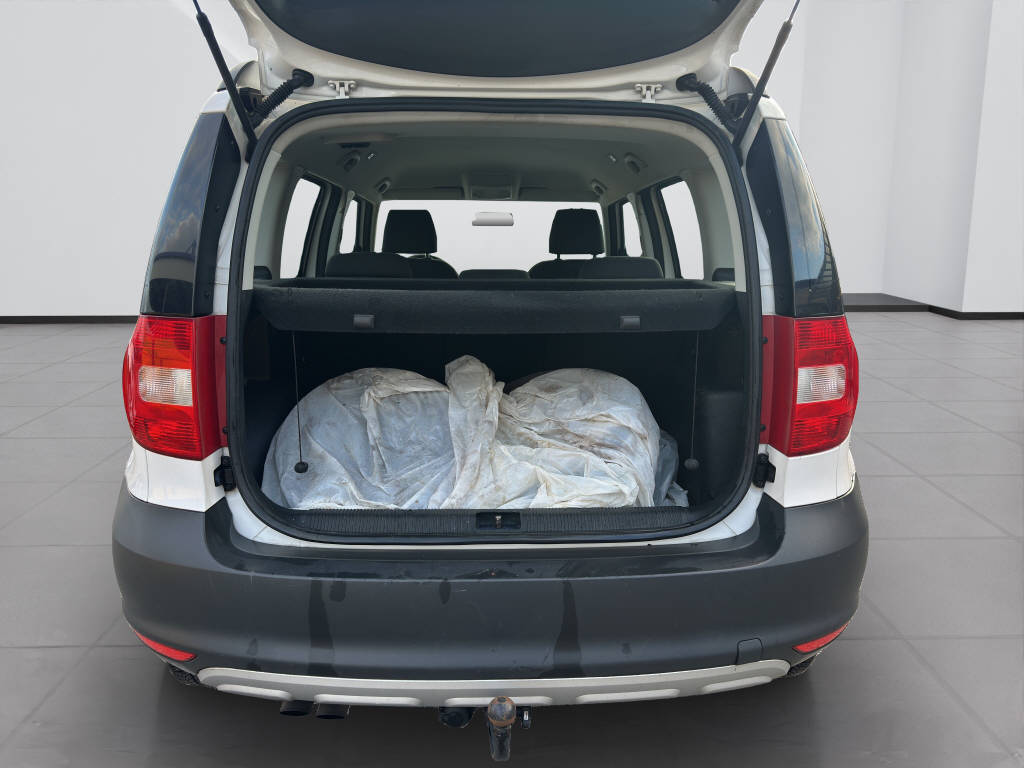 SKODA Yeti 2.0 TDI 110 AllDrive 4x4-image-14