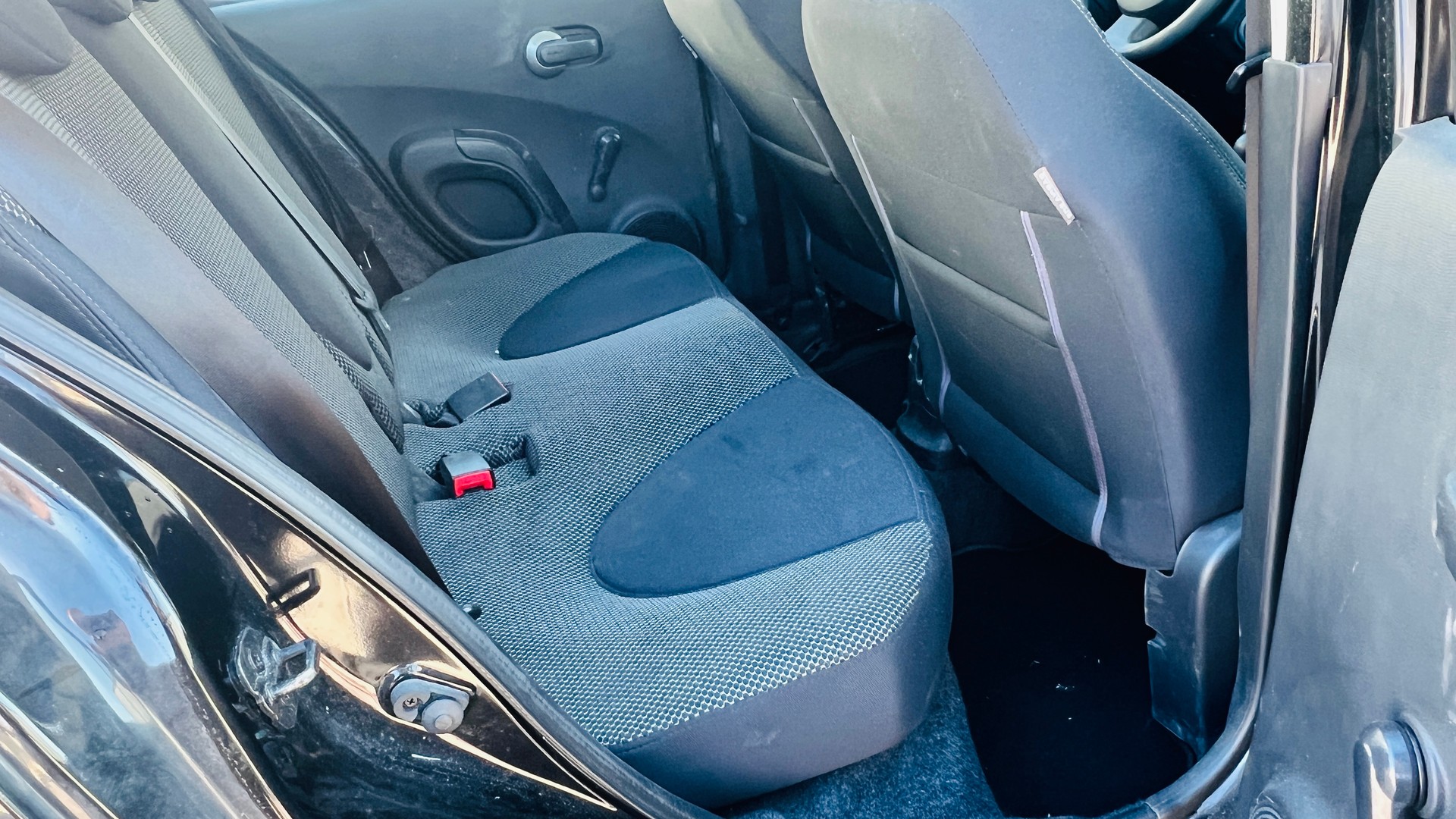 NISSAN Micra 1.4 Active Luxury-image-9