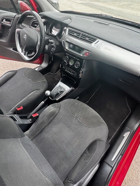 CITROEN C3 1.6i 16V Exclusive-image-8