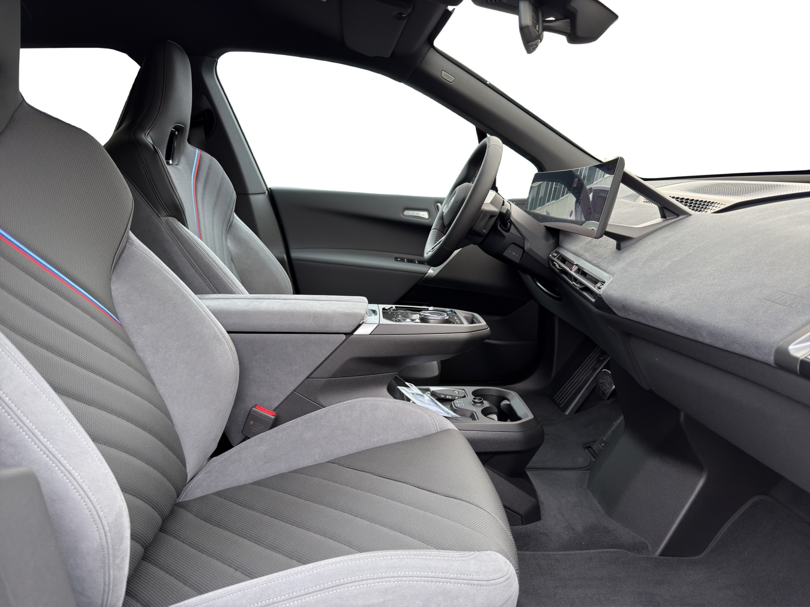 BMW iX xDrive60 M Sport Pro-image-16