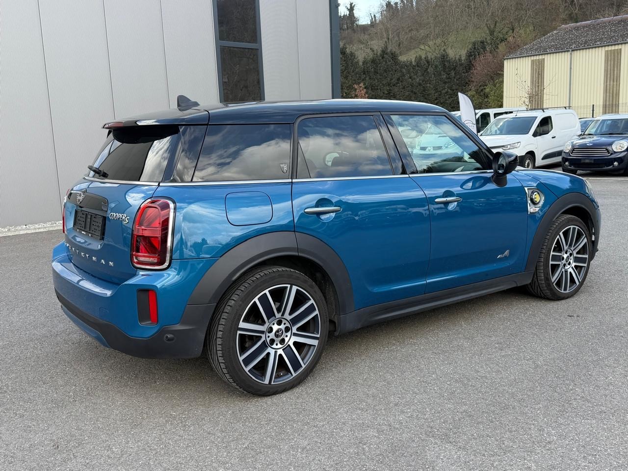 MINI Countryman Cooper SE Trafalgar ALL4 PHEV Steptronic-image-4