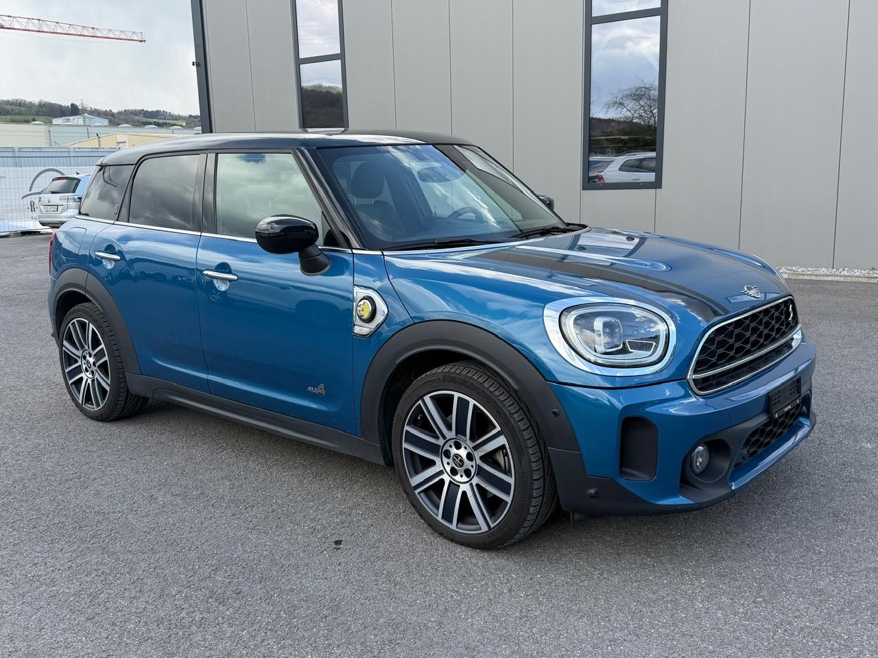 MINI Countryman Cooper SE Trafalgar ALL4 PHEV Steptronic-image-2