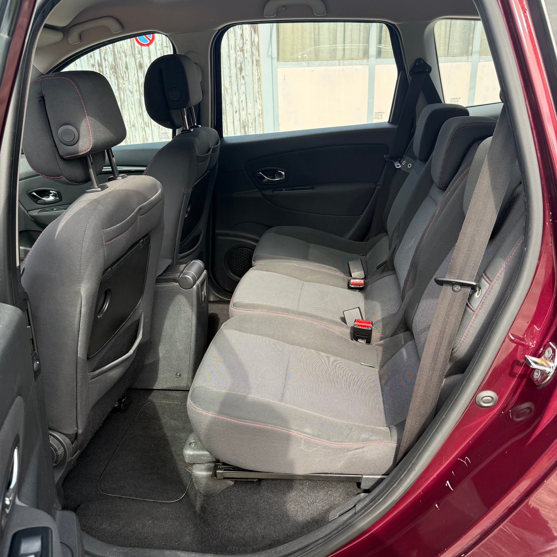 RENAULT Grand Scénic 1.2 16V Turbo Dynamique-image-9