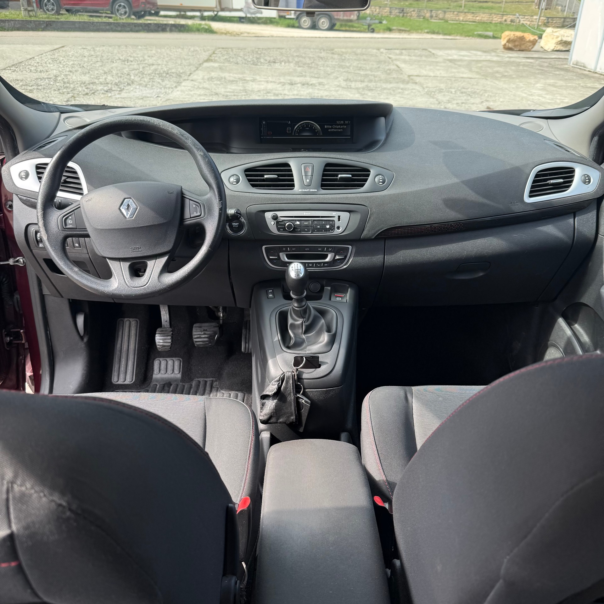 RENAULT Grand Scénic 1.2 16V Turbo Dynamique-image-13