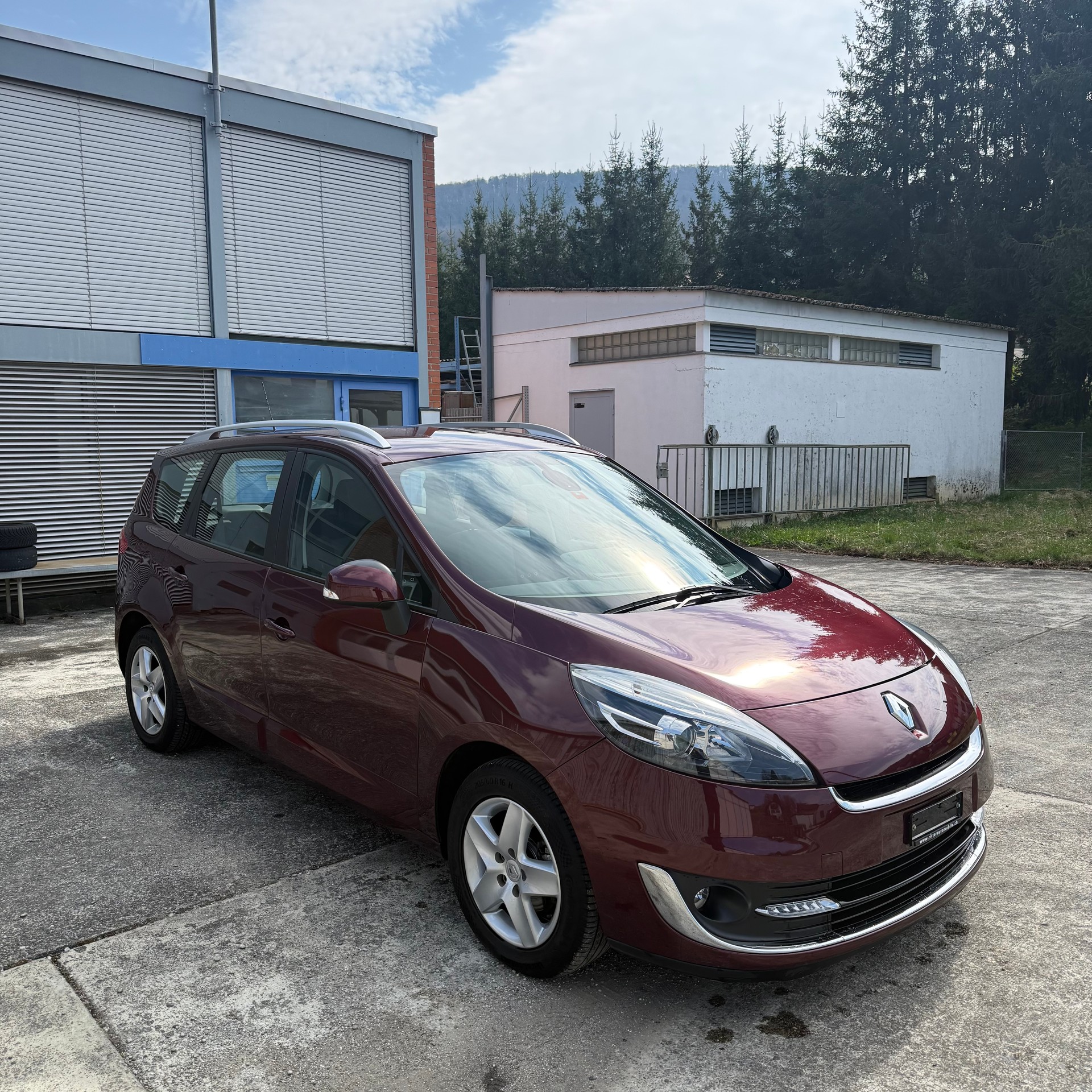 RENAULT Grand Scénic 1.2 16V Turbo Dynamique-image-1