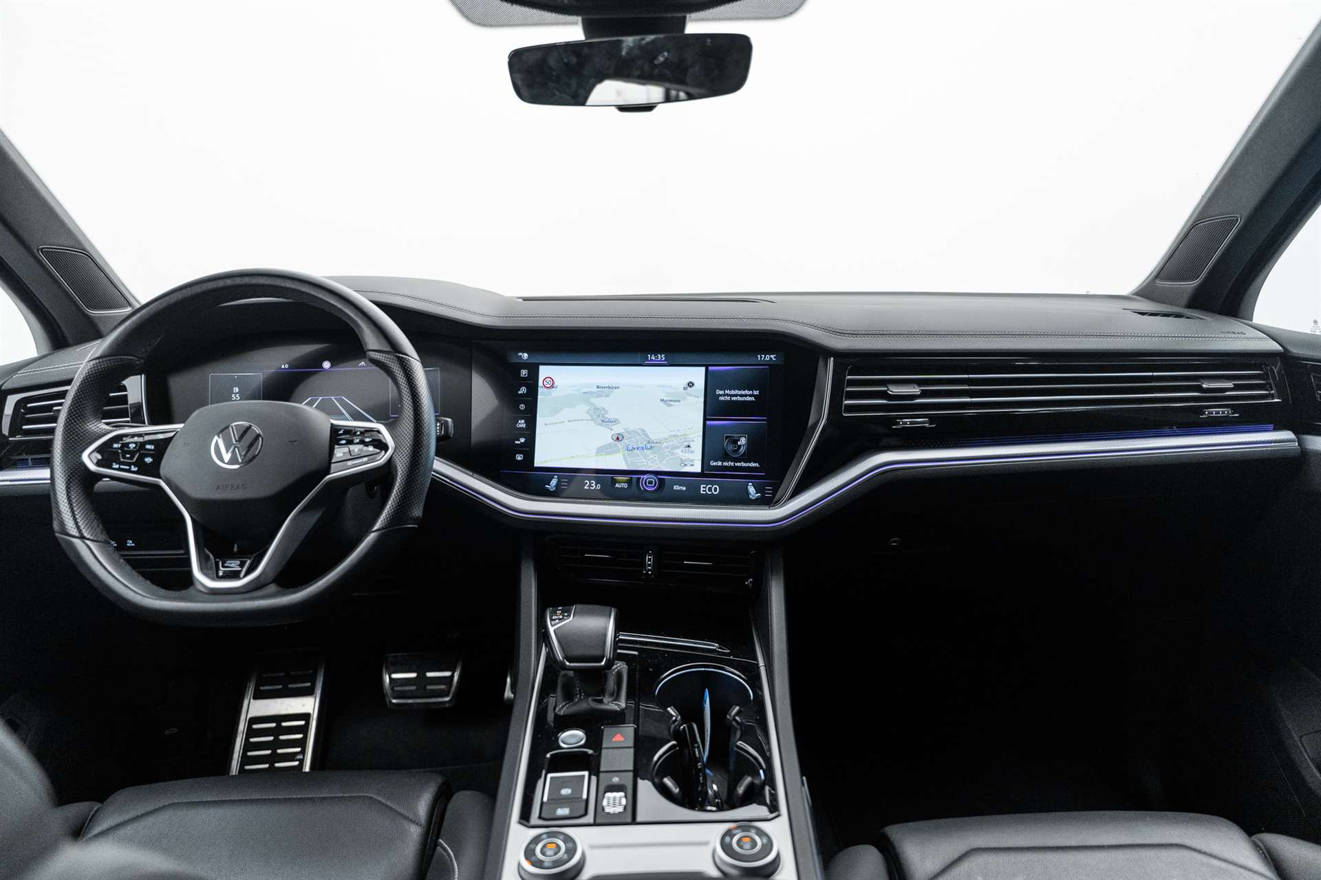 VW Touareg 3.0 TDI R Line Innovision 286PS-image-8