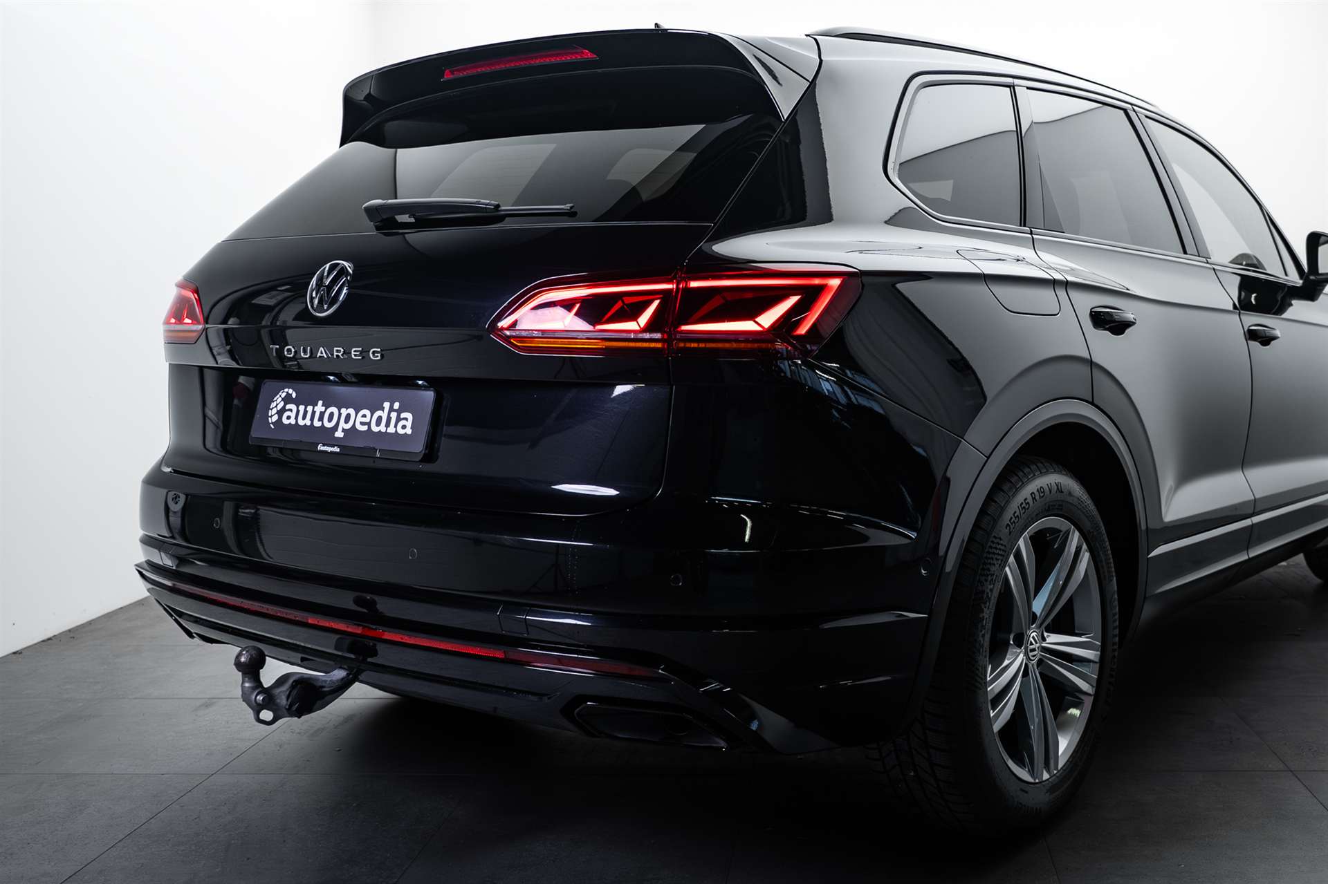 VW Touareg 3.0 TDI R Line Innovision 286PS-image-3