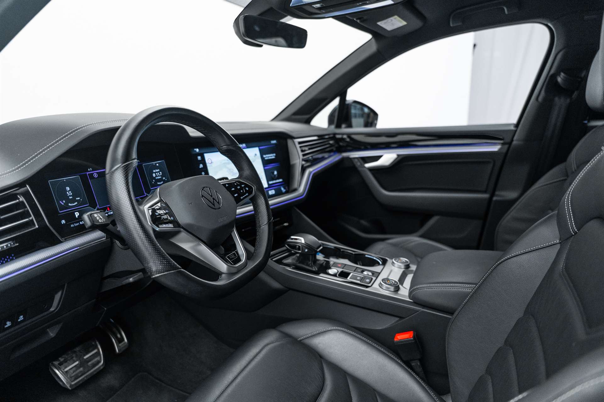 VW Touareg 3.0 TDI R Line Innovision 286PS-image-7