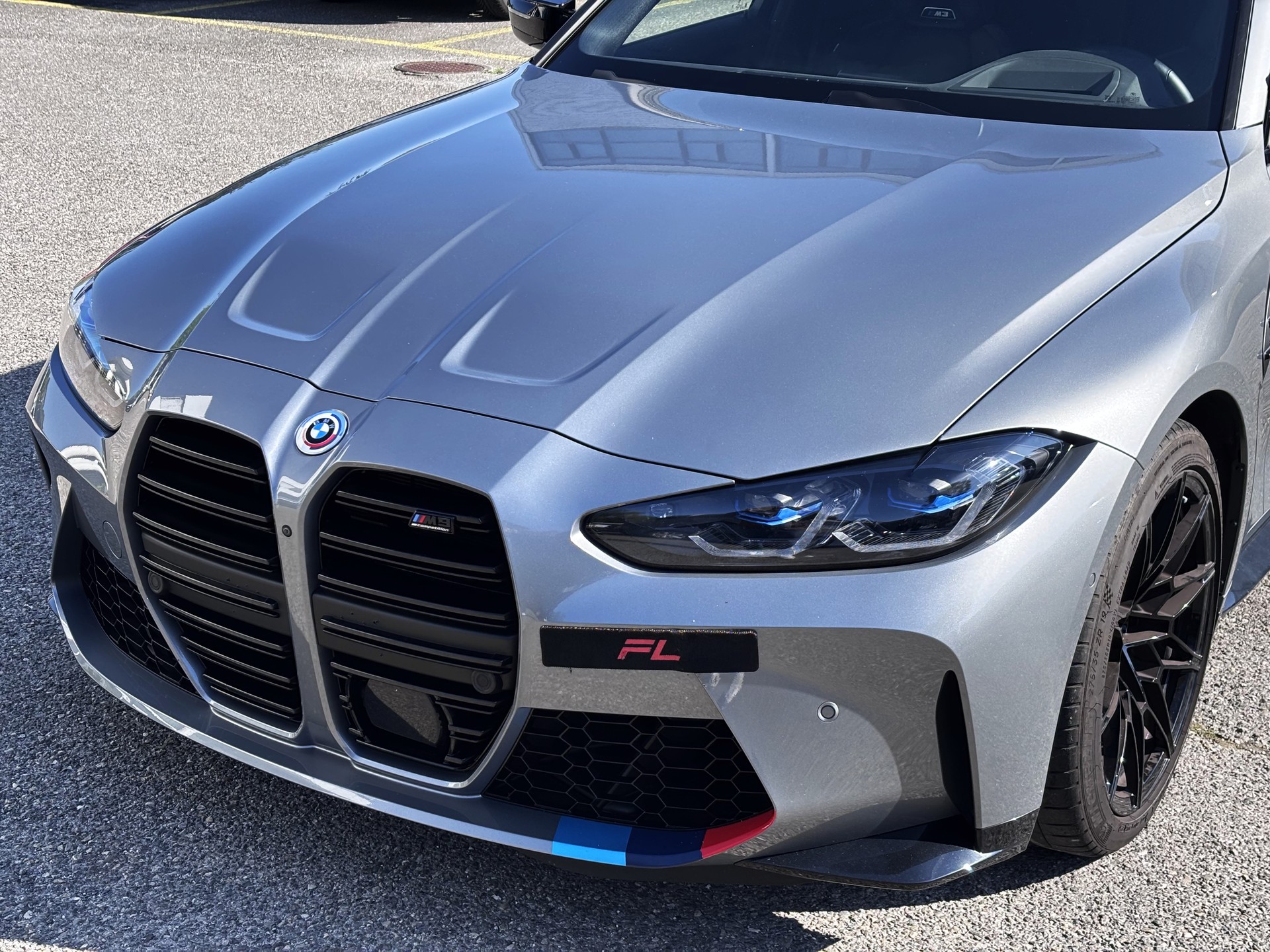 BMW M3 Competition-showroom-element-1