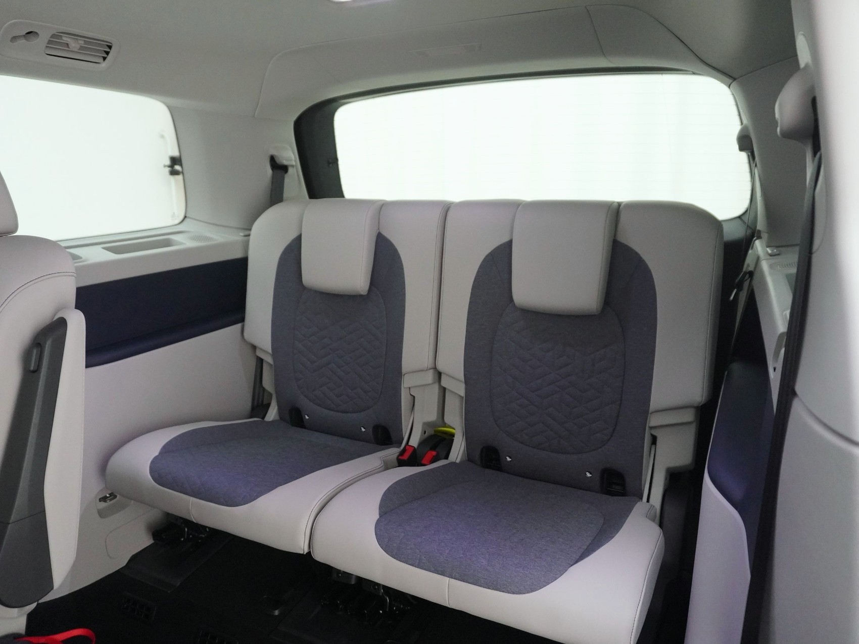 VW ID.Buzz 84kWh Pro - langer Radstand-image-14