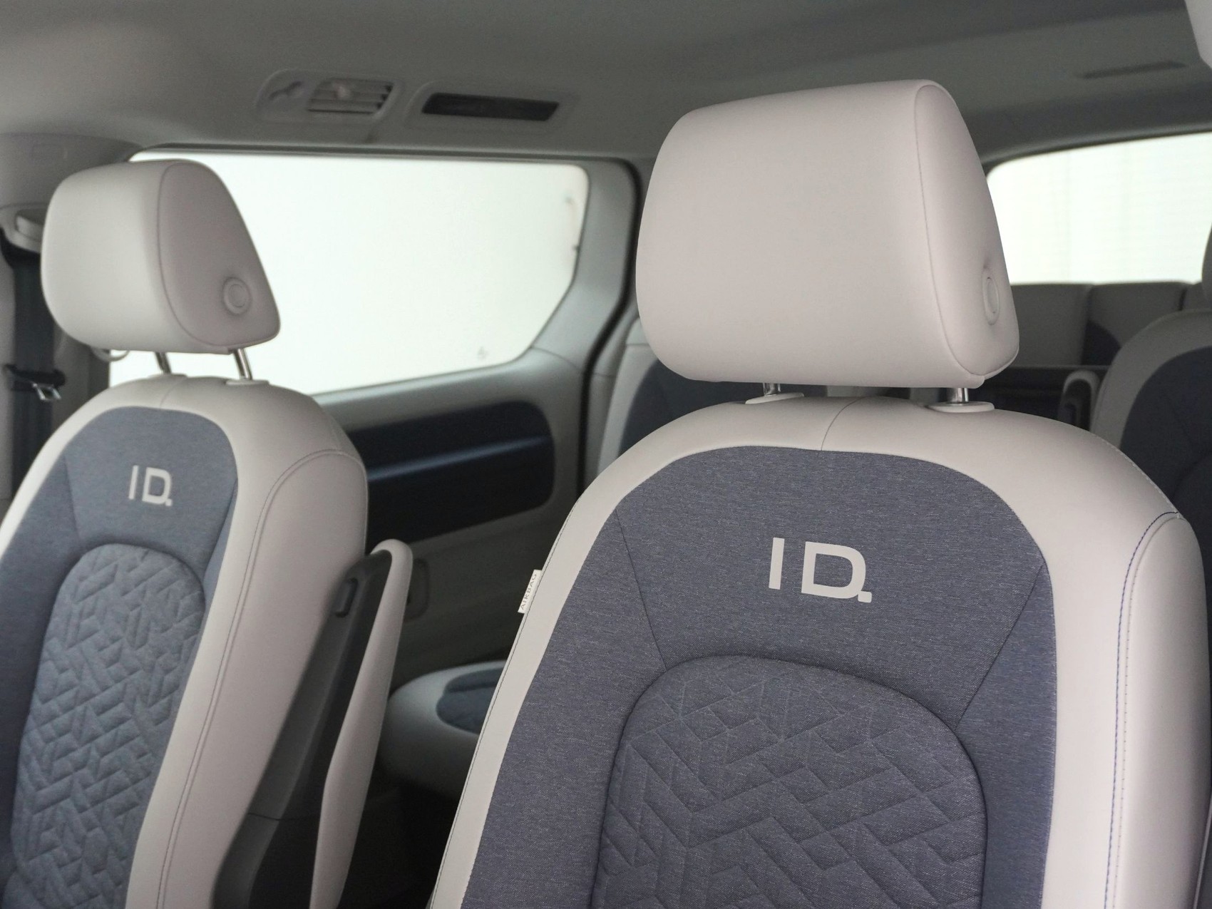 VW ID.Buzz 84kWh Pro - langer Radstand-image-12