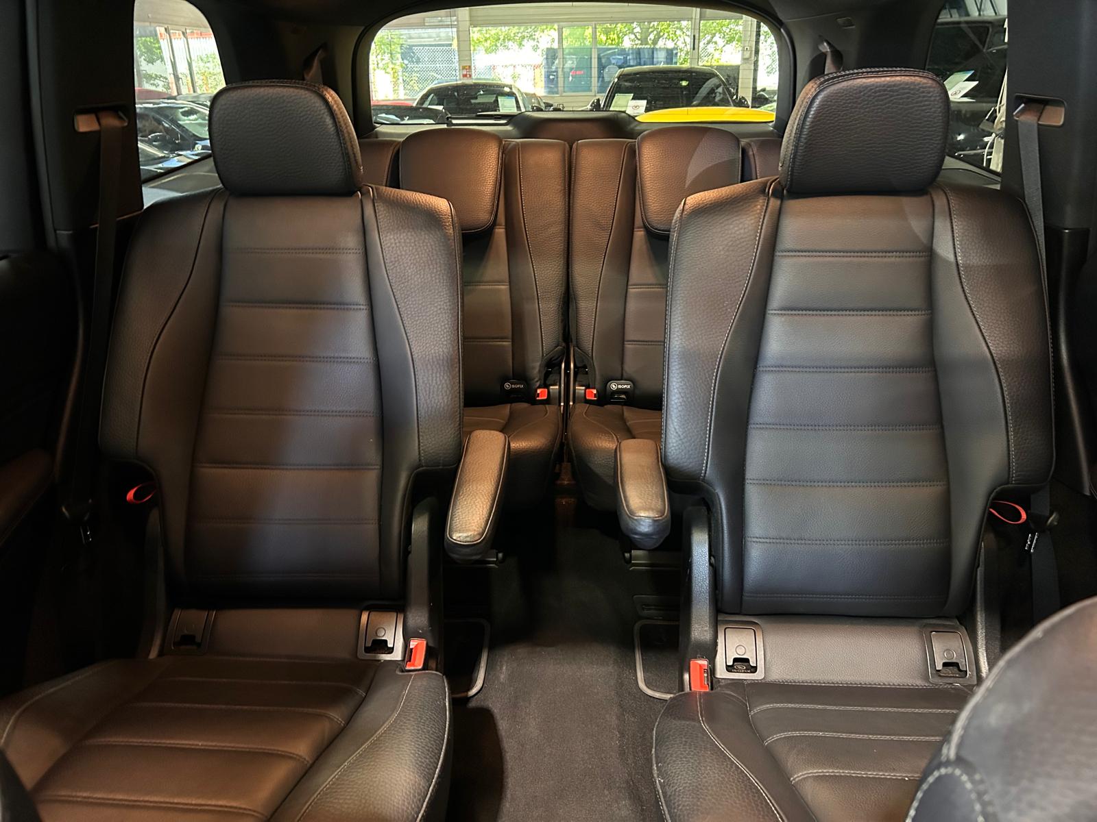 MERCEDES-BENZ GLS 350 d AMG Line 4matic-image-9