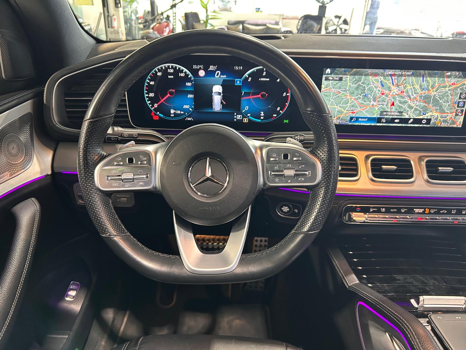 MERCEDES-BENZ GLS 350 d AMG Line 4matic-image-12