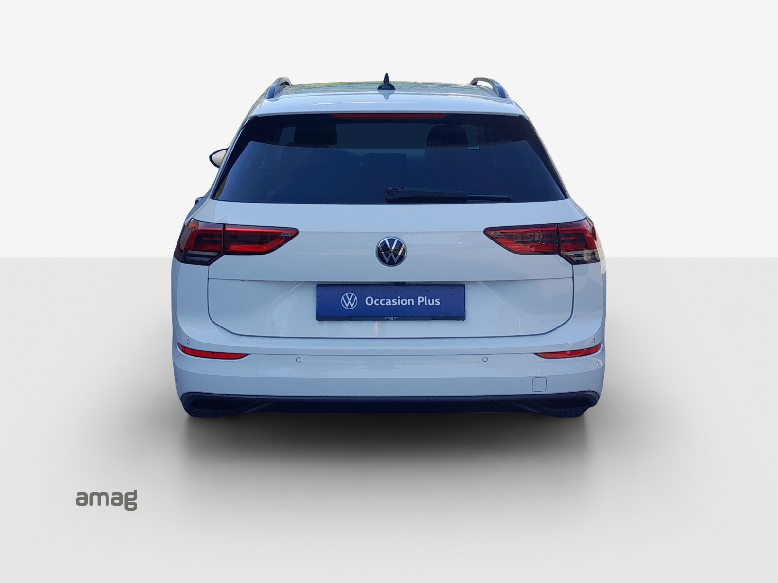 VW Golf Variant 1.5 eTSI mHEV Life-image-4
