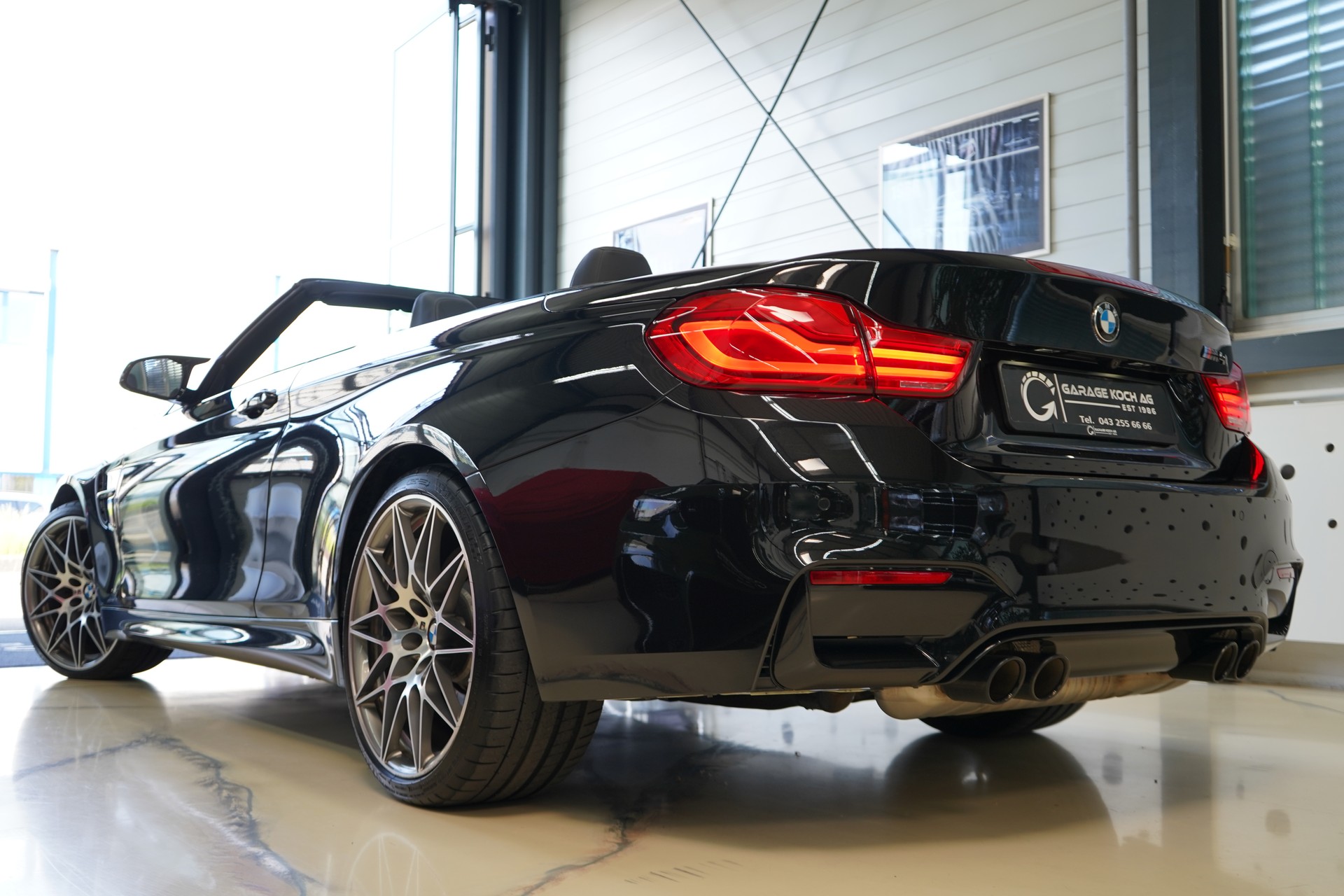 BMW M4 Cabriolet Drivelogic M Competition-image-6