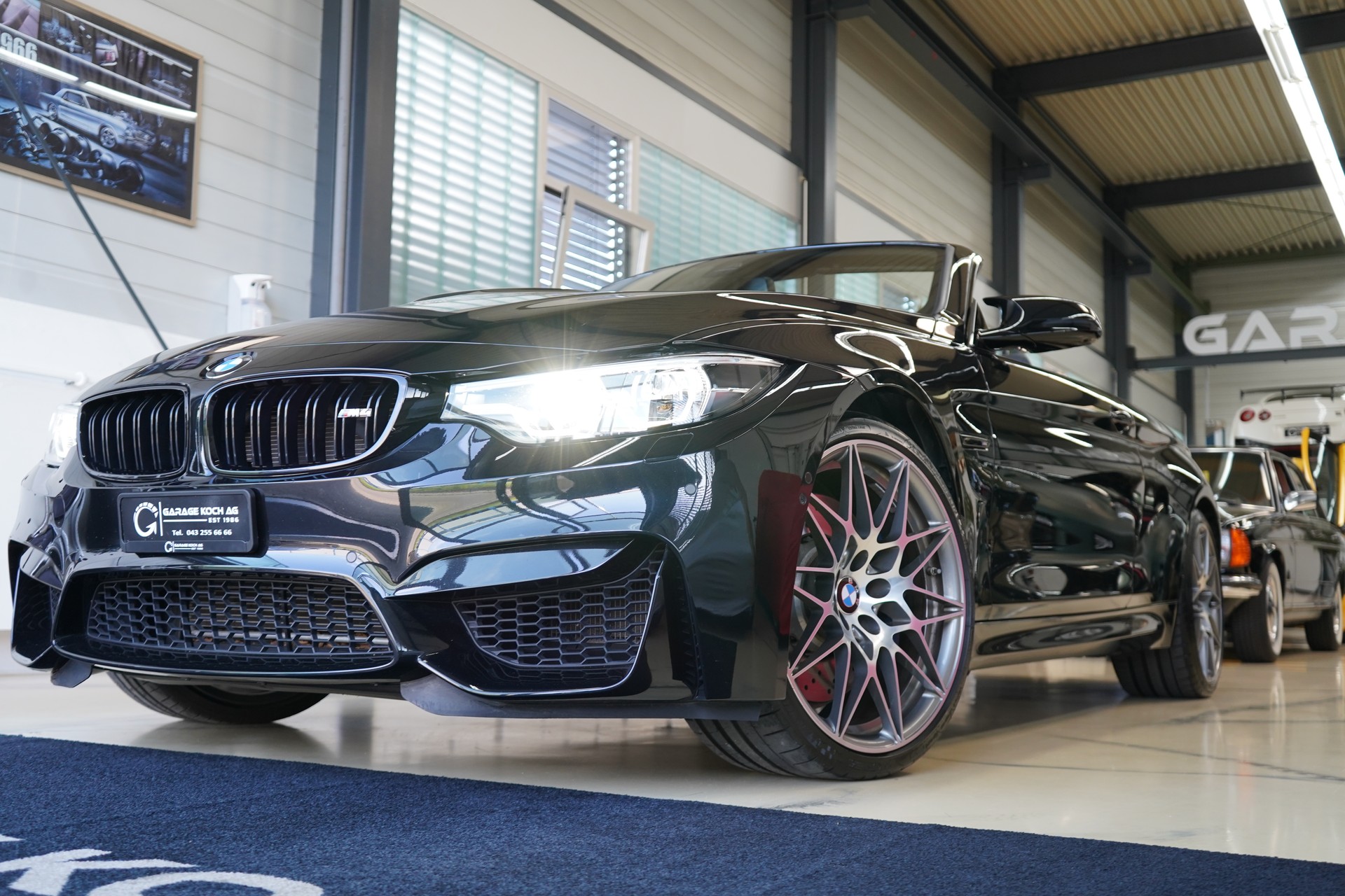 BMW M4 Cabriolet Drivelogic M Competition-showroom-element-1