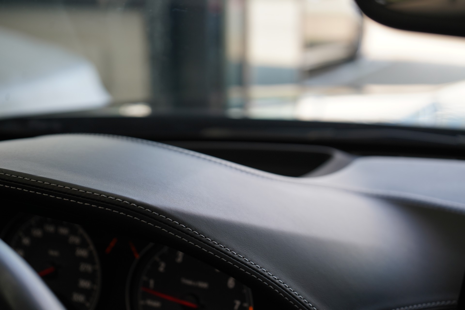 BMW M4 Cabriolet Drivelogic M Competition-image-23