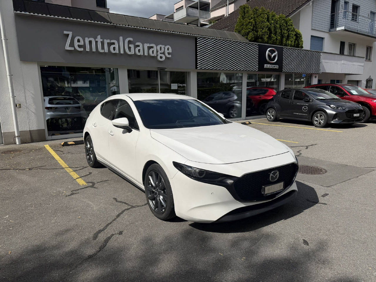 MAZDA 3 Hatchback 2.0 180 Revolution