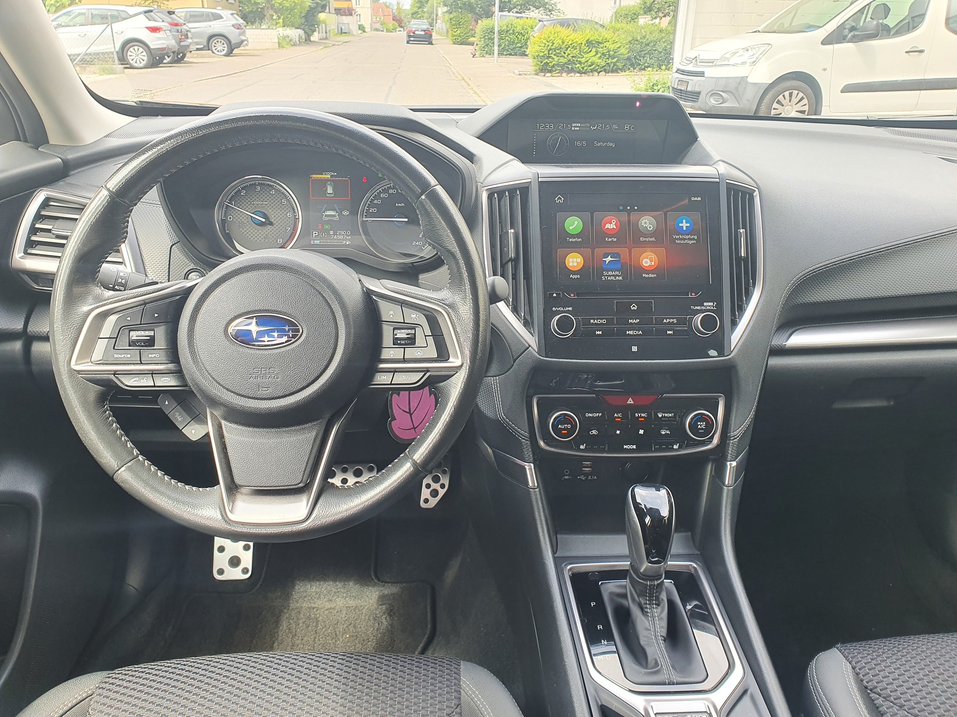 SUBARU Forester 2.0i e-Boxer Swiss Plus Lineartronic-image-8
