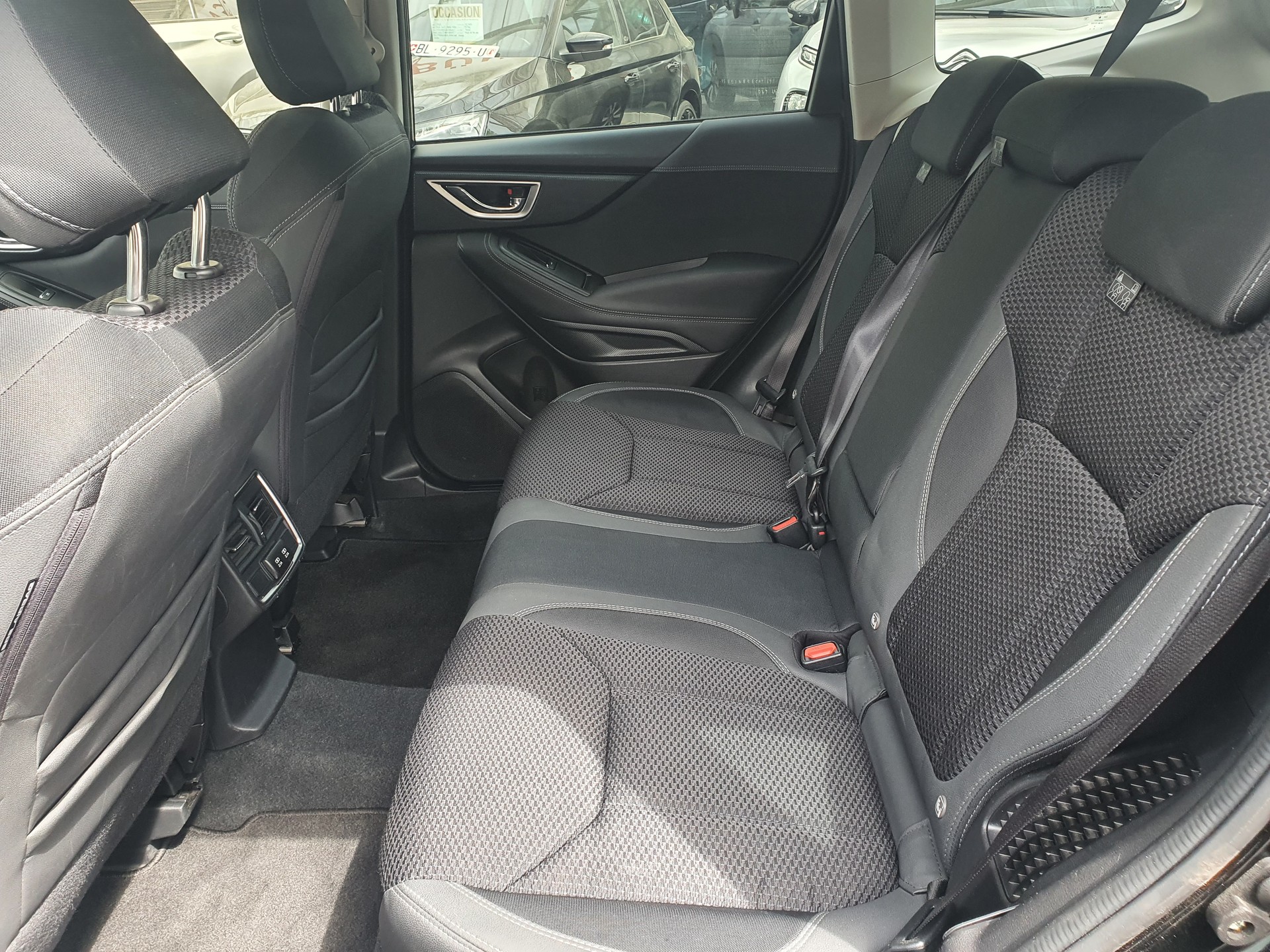 SUBARU Forester 2.0i e-Boxer Swiss Plus Lineartronic-image-7