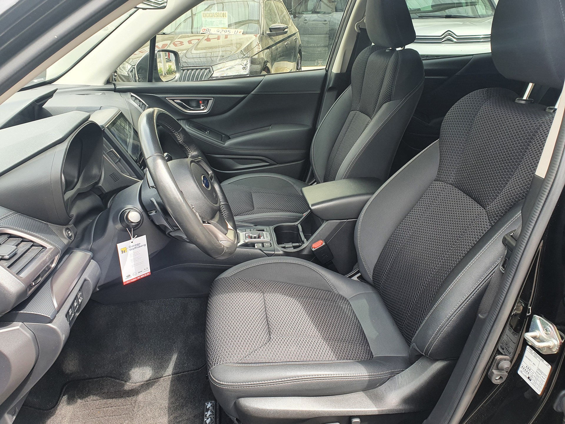 SUBARU Forester 2.0i e-Boxer Swiss Plus Lineartronic-image-6