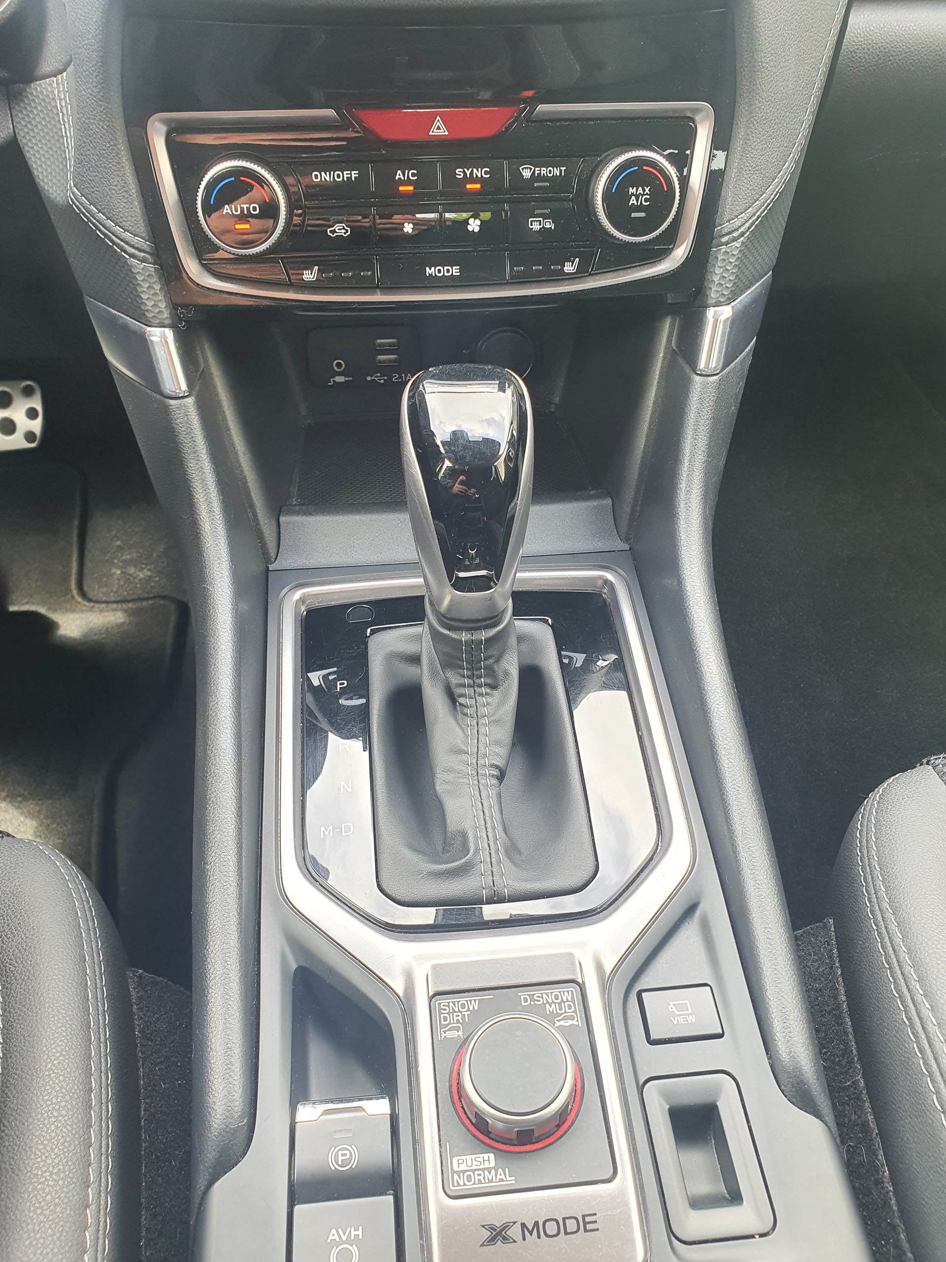 SUBARU Forester 2.0i e-Boxer Swiss Plus Lineartronic-image-13