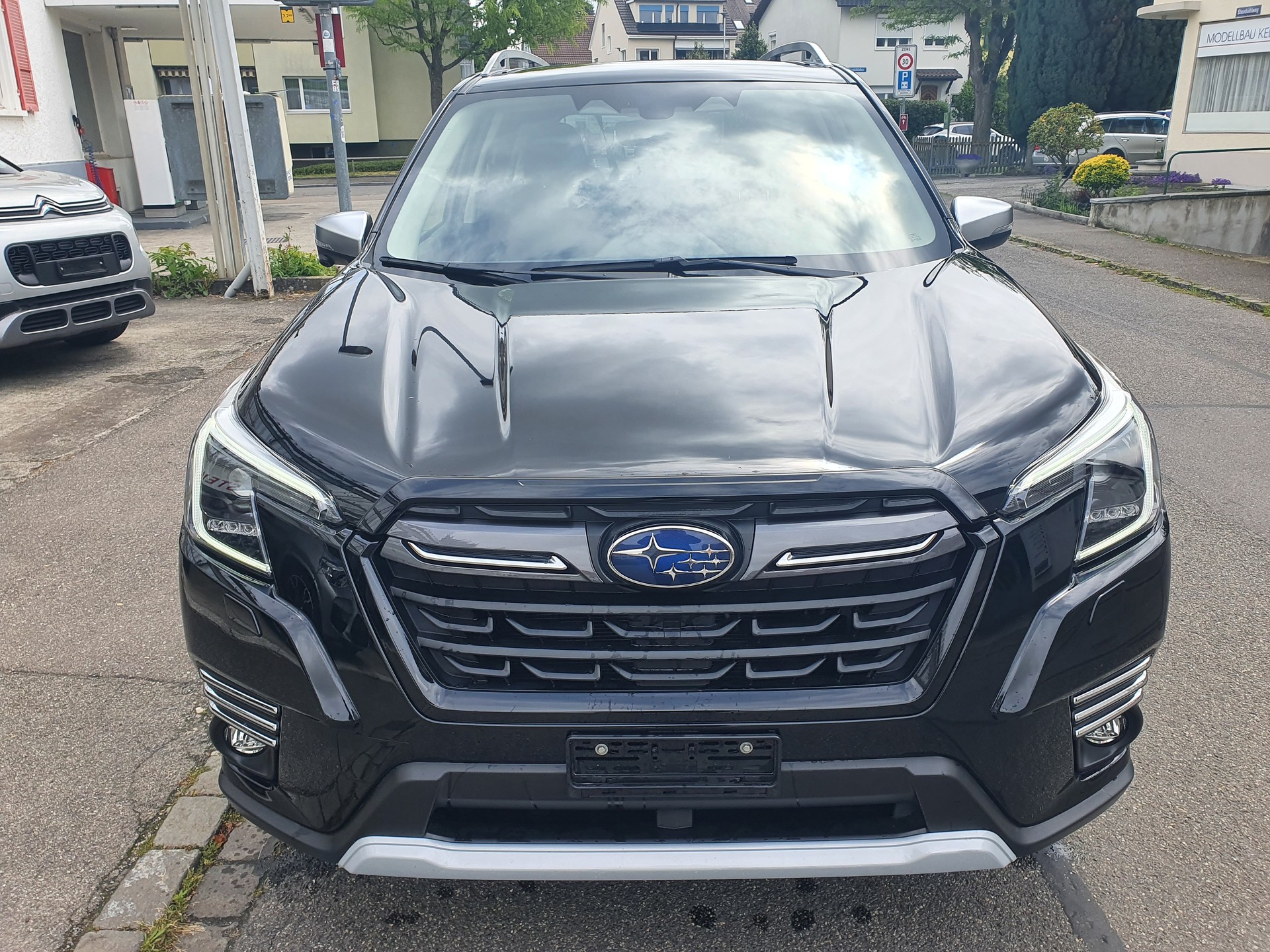 SUBARU Forester 2.0i e-Boxer Swiss Plus Lineartronic-image-1