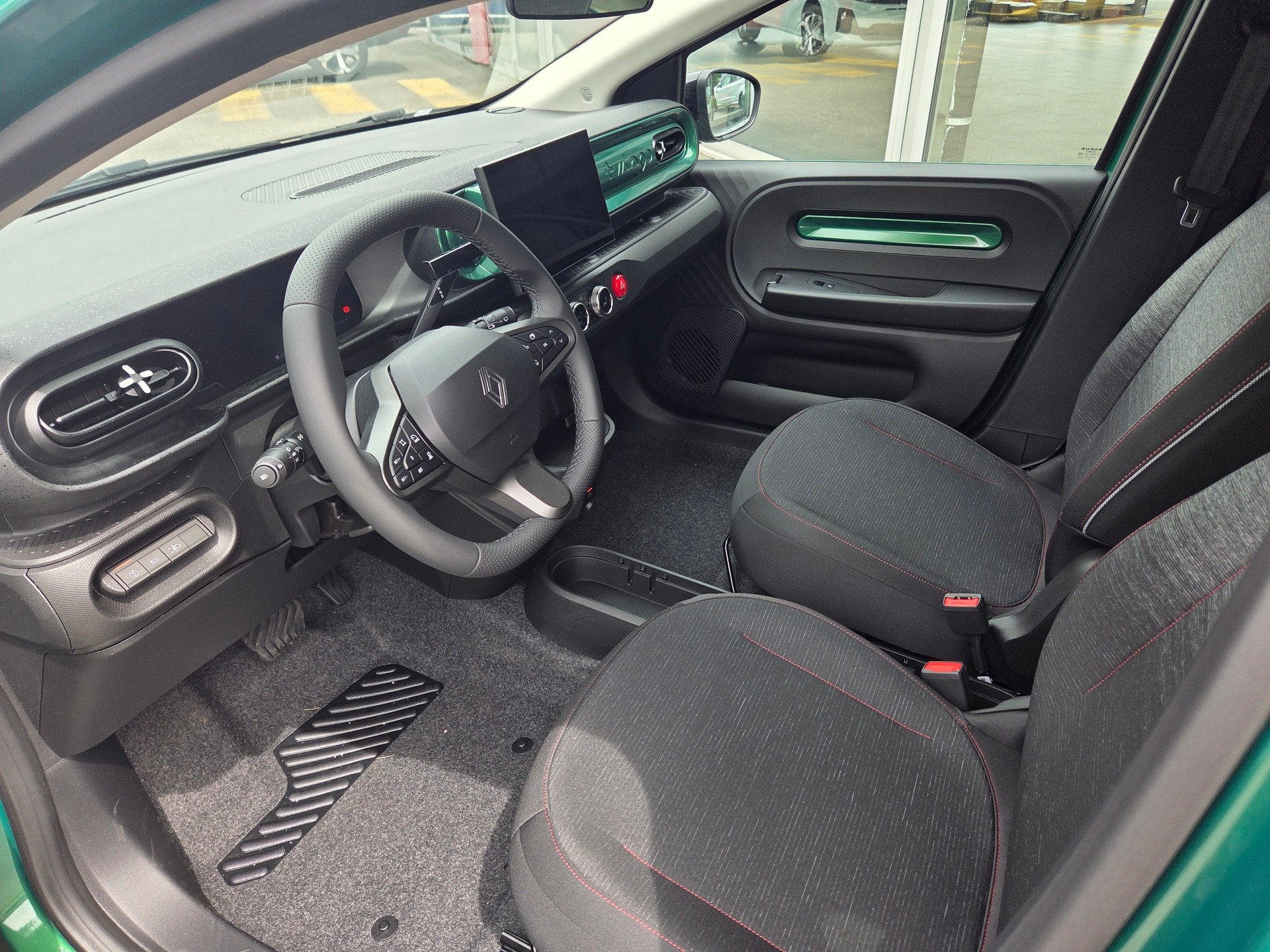 RENAULT Twingo E-Tech 27kWh Techno-image-7