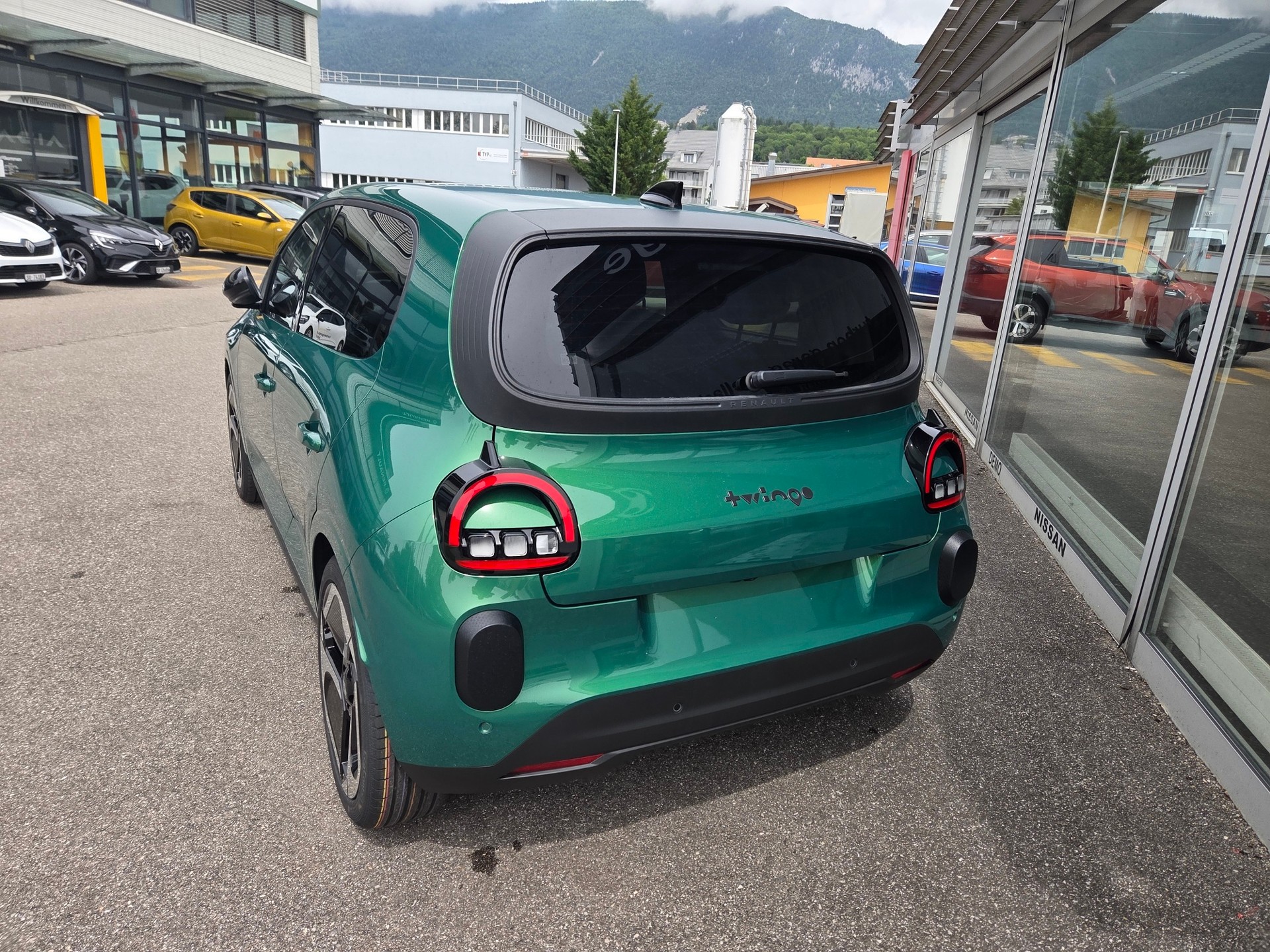 RENAULT Twingo E-Tech 27kWh Techno-image-3