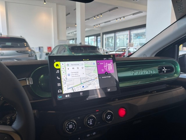 RENAULT Twingo E-Tech 27kWh Techno-image-9