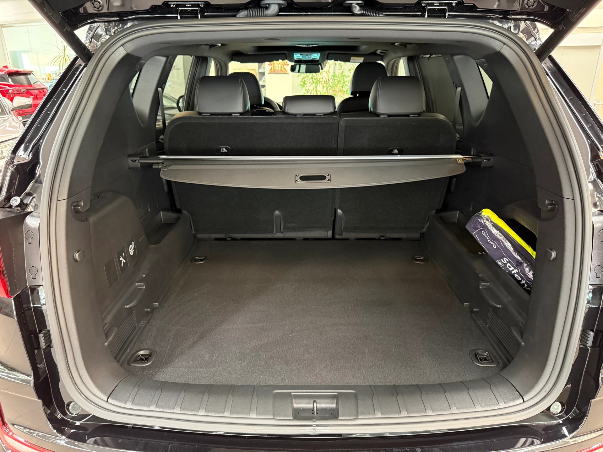 KGM-SsangYong Rexton 2.2 CRDi Blackline 4WD AT-image-7