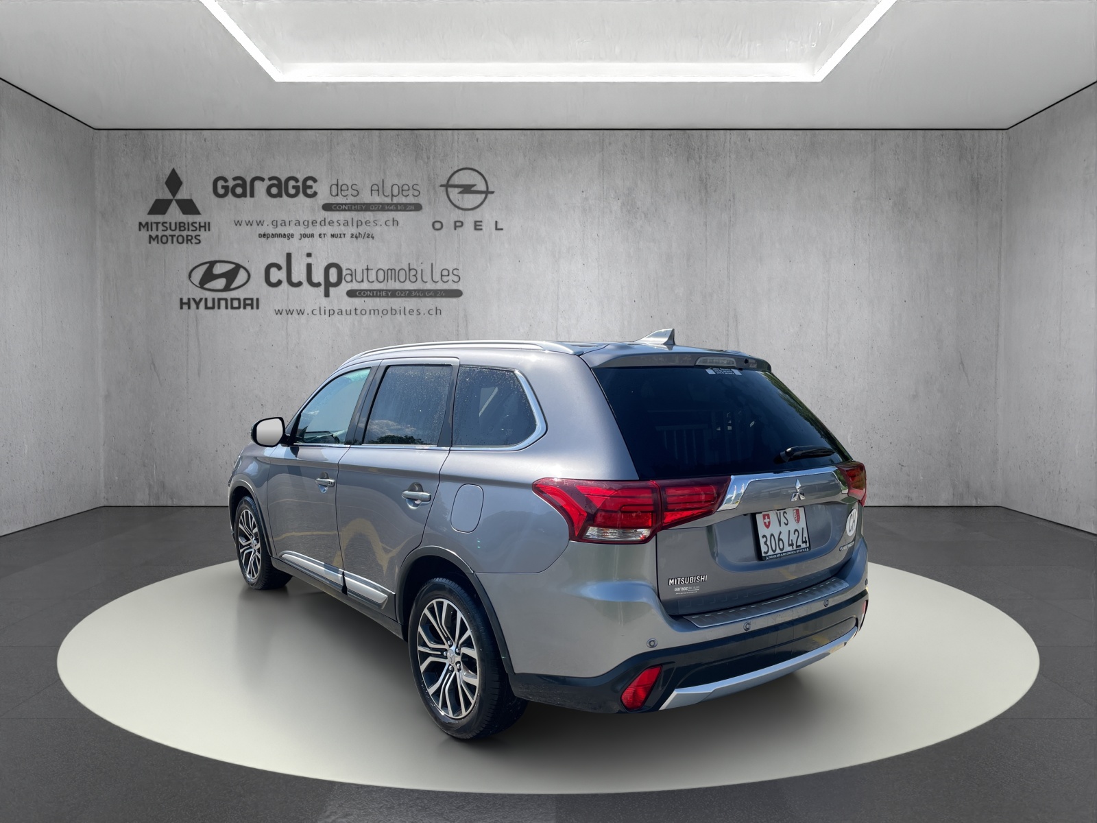 MITSUBISHI Outlander 2.2 DID Style-showroom-element-3