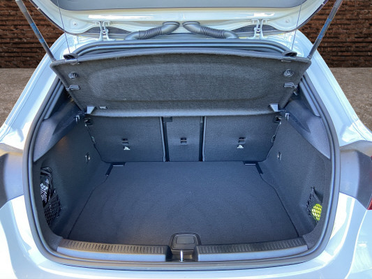 MERCEDES-BENZ A 250 4Matic 8G-DCT-image-7