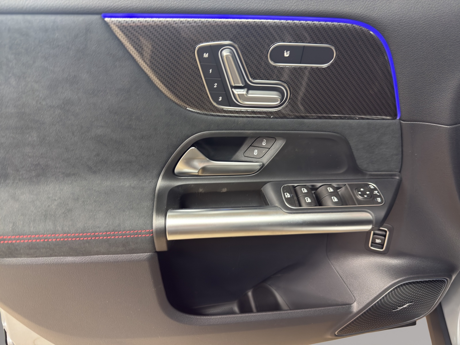 MERCEDES-BENZ GLA AMG 35 4Matic 8G-DCT-image-12