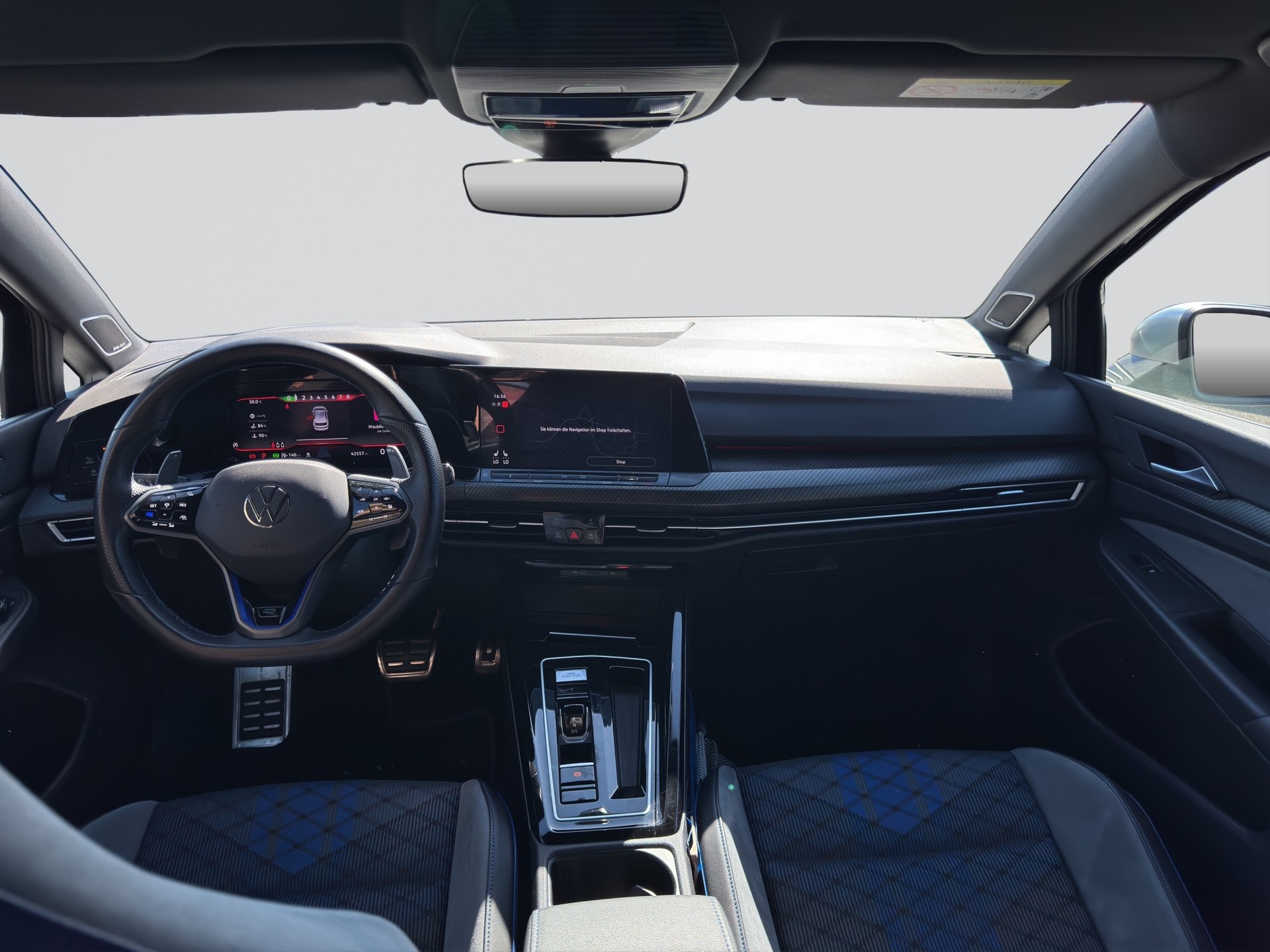 VW Golf 2.0 TSI R DSG 4Motion-image-12