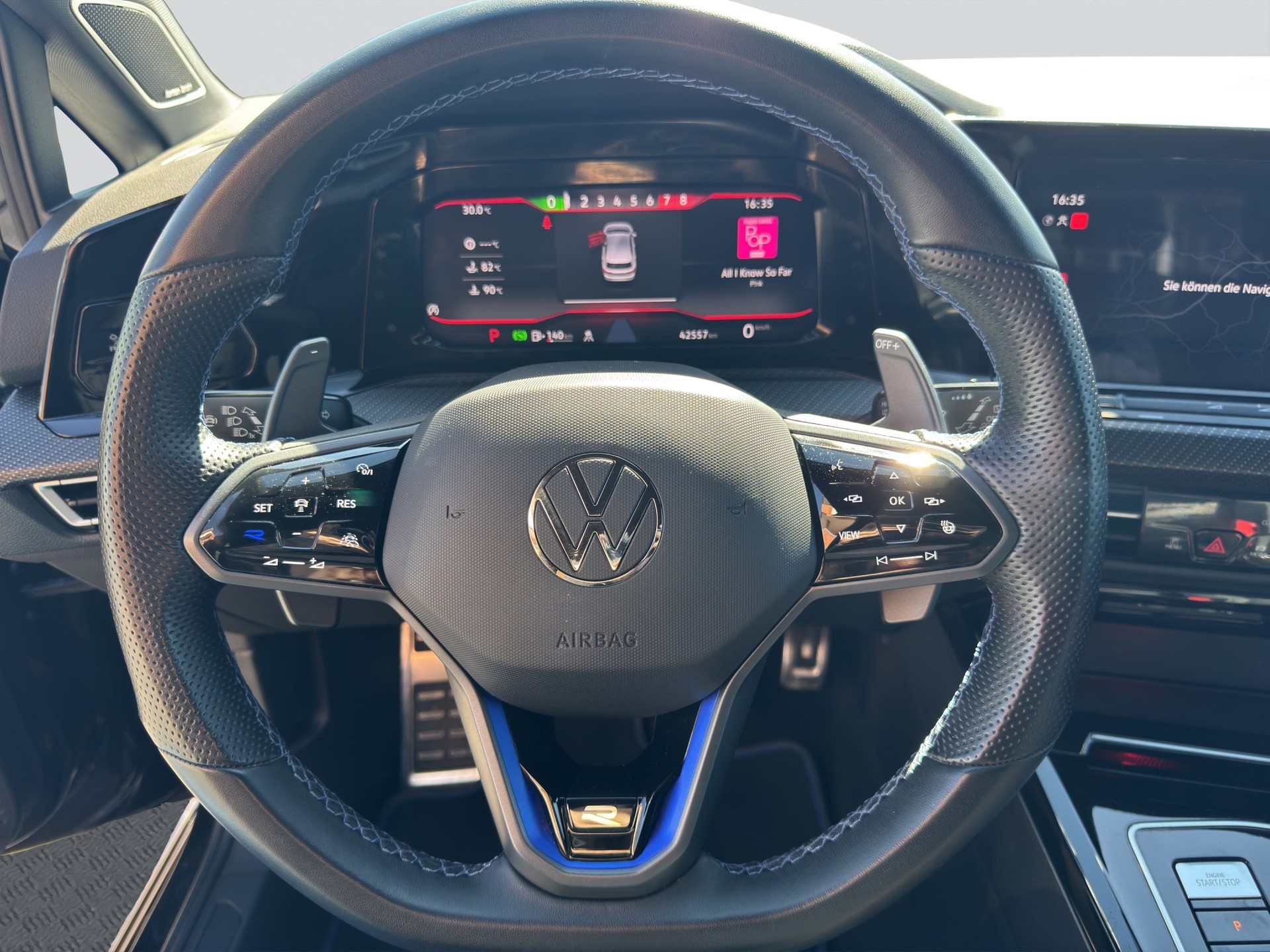VW Golf 2.0 TSI R DSG 4Motion-image-9